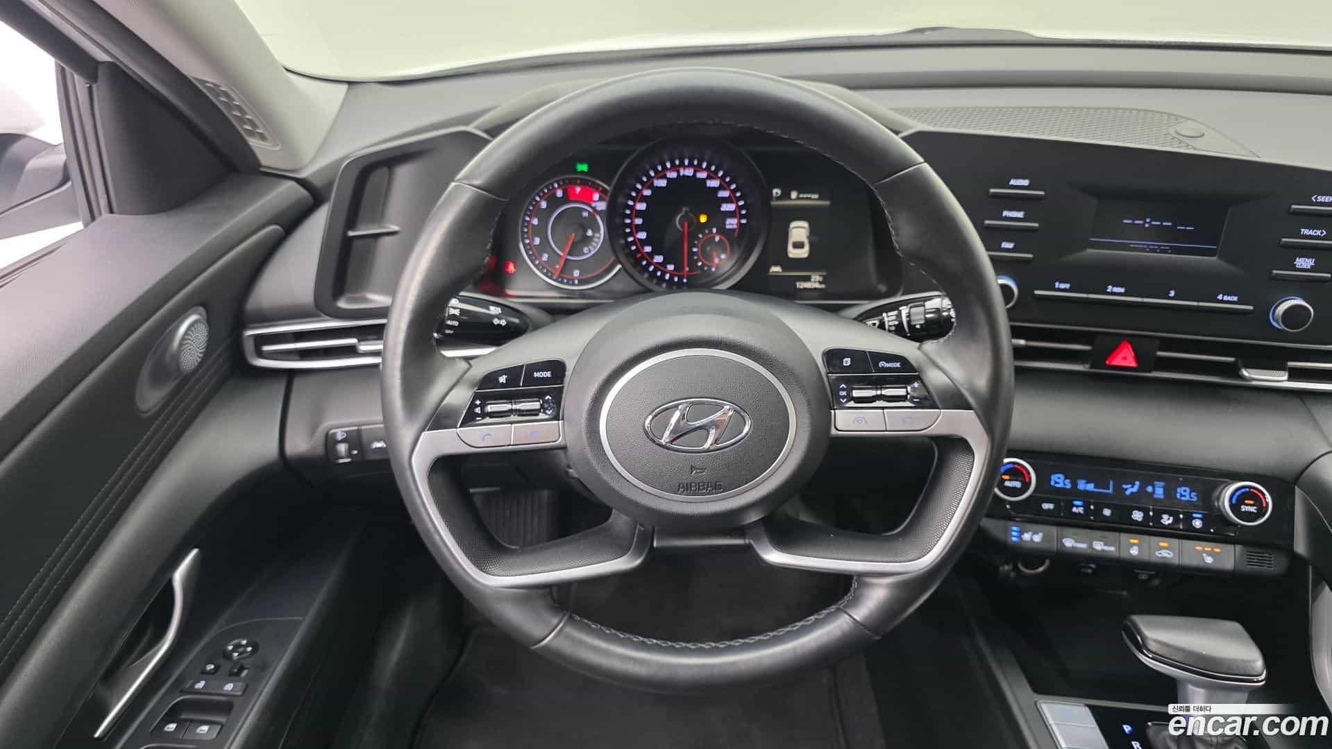 AVANTE Hyundai 2020.8-OPTION-018