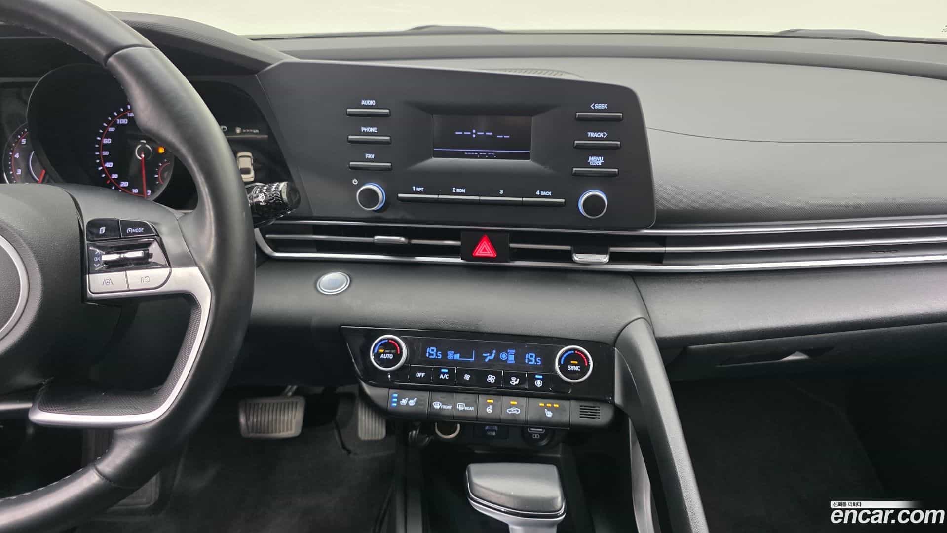 AVANTE Hyundai 2020.8-OPTION-019