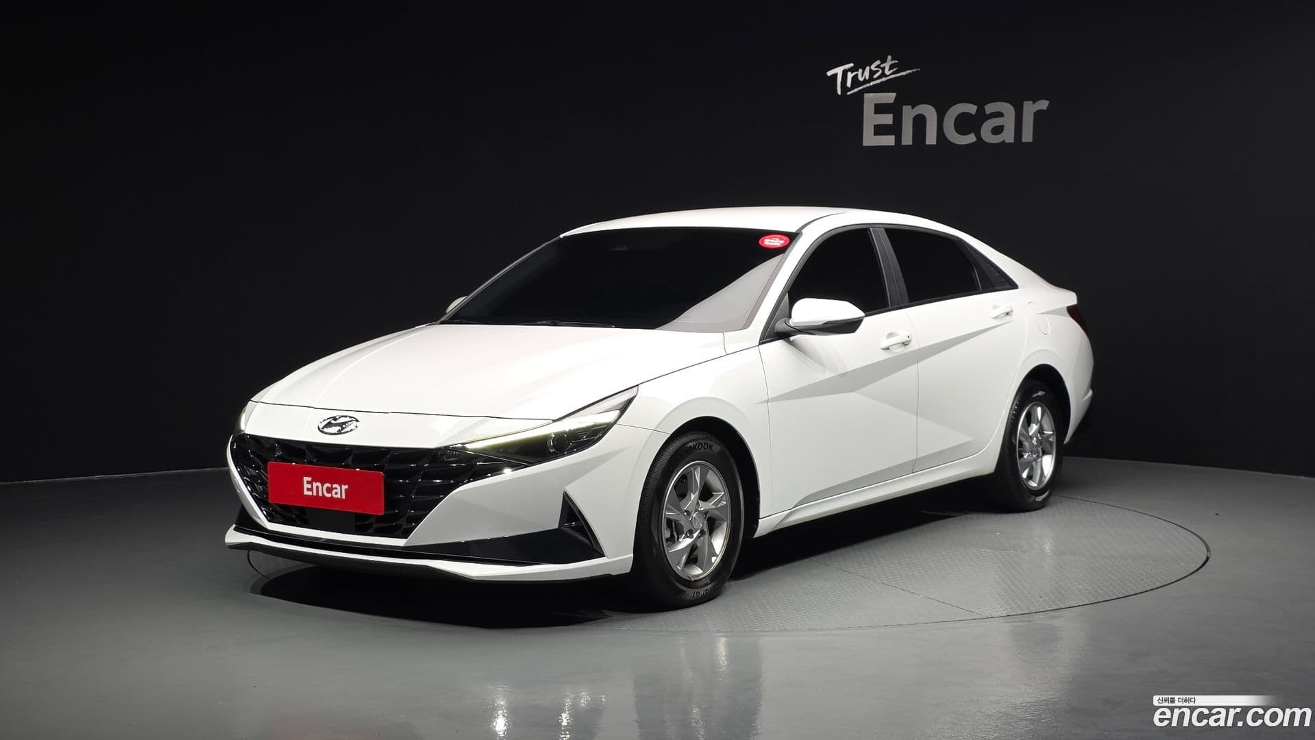 Main__Slider__Photo:AVANTE Hyundai 2020.3-0