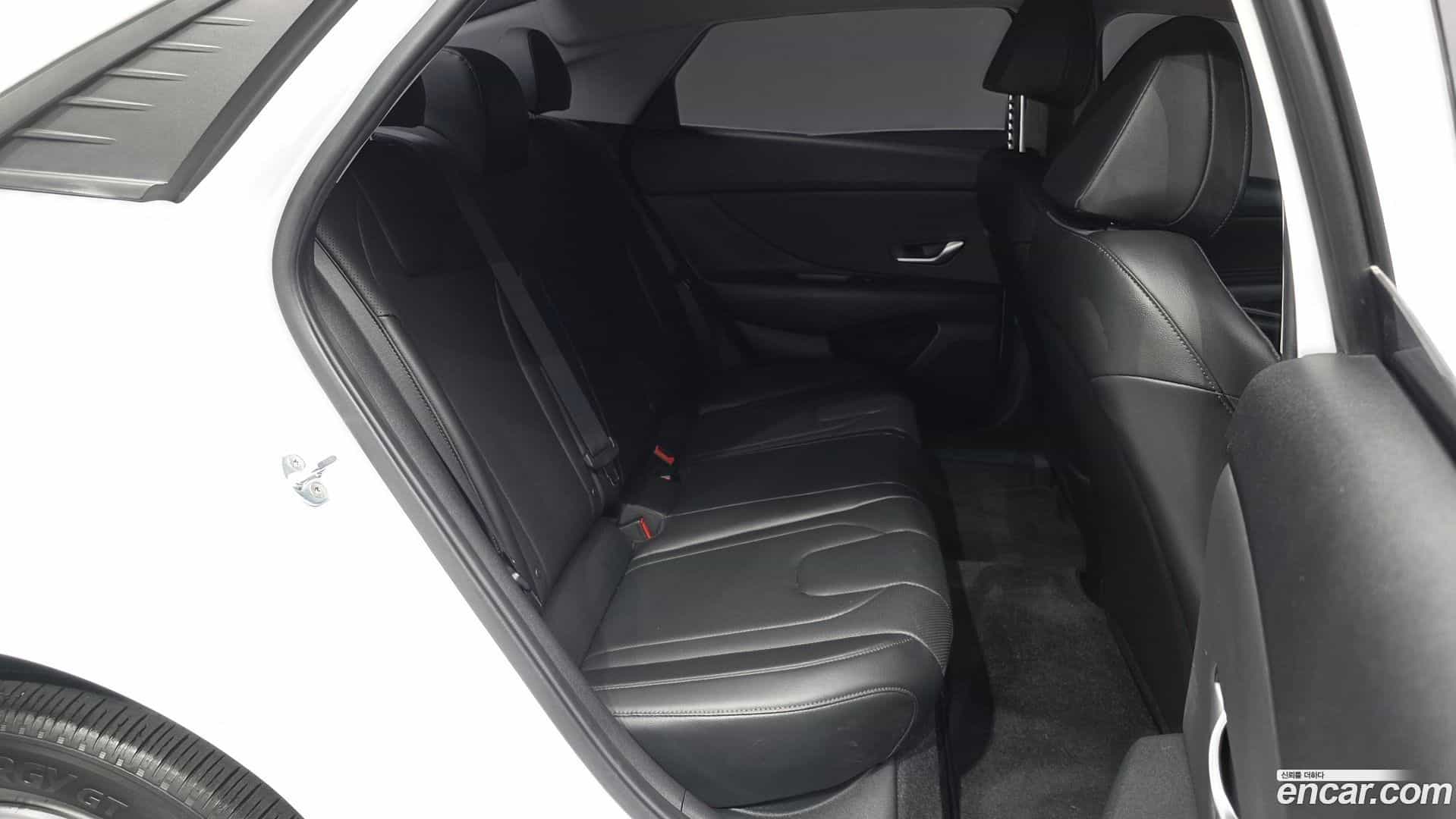AVANTE Hyundai 2020.3-OPTION-016