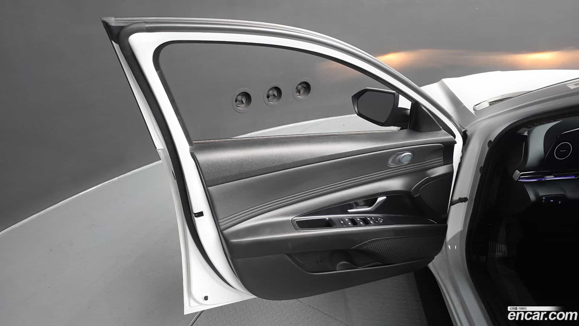 AVANTE Hyundai 2020.3-INNER-034