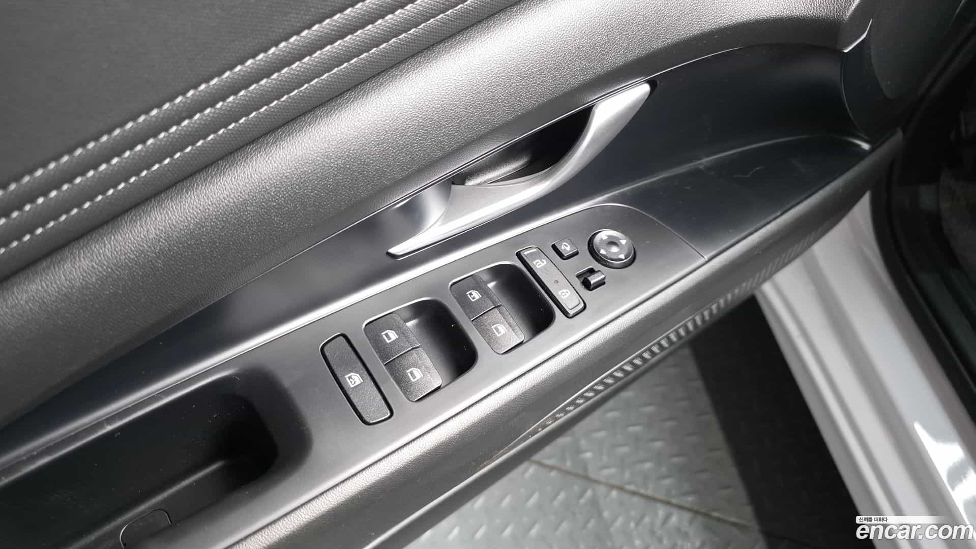 AVANTE Hyundai 2020.3-OPTION-042