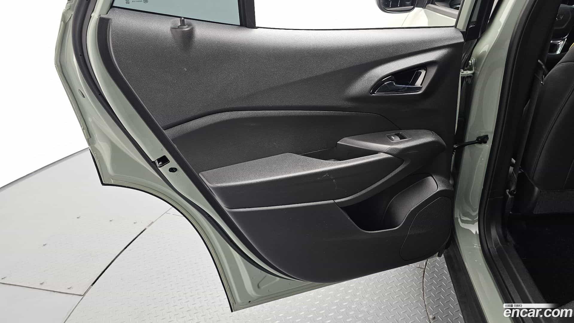 Trax Chevrolet 2025.4-INNER-035