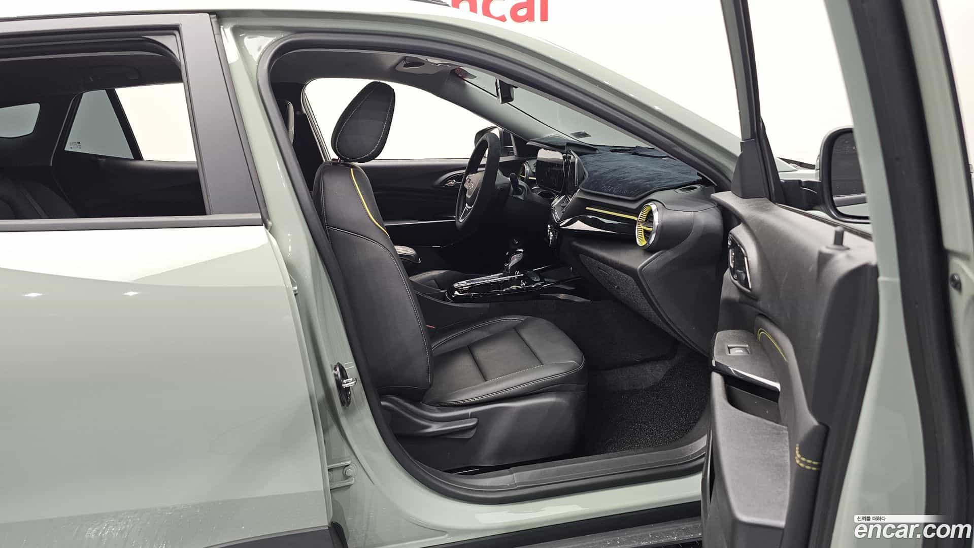Trax Chevrolet 2025.4-INNER-036
