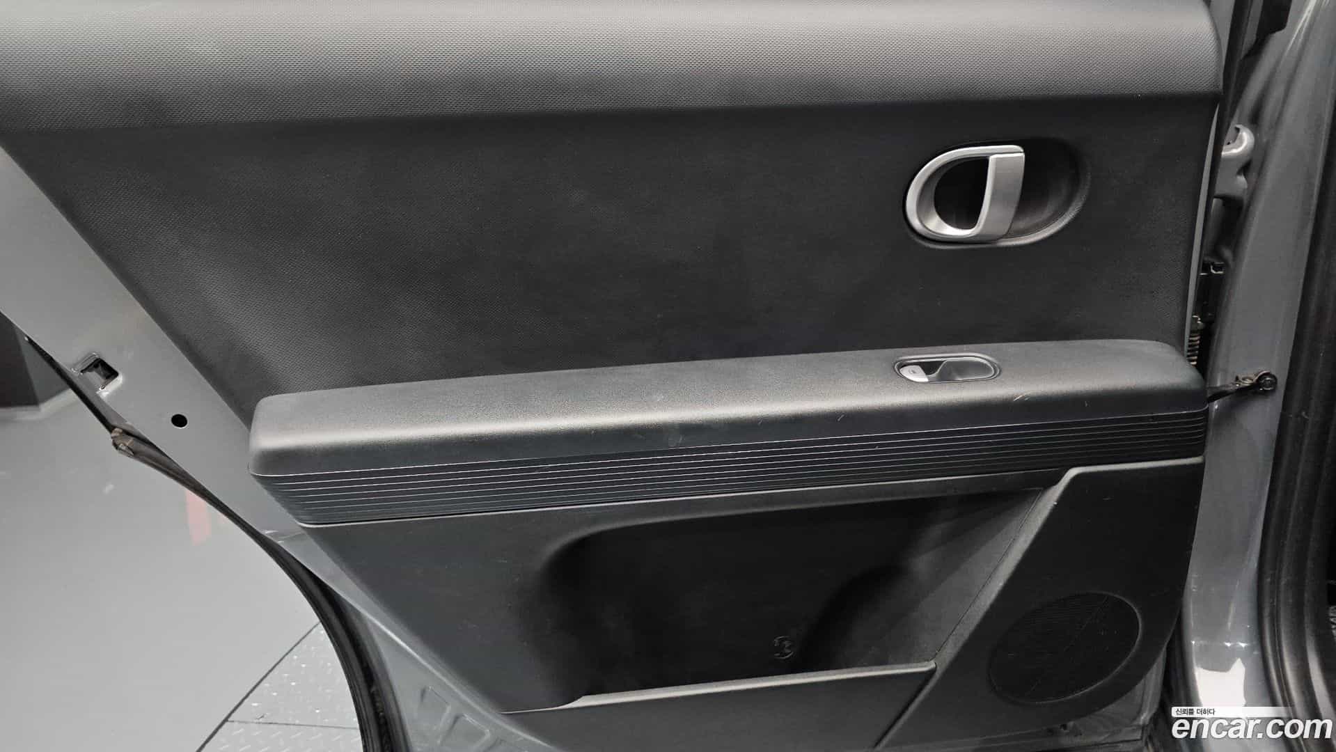 Ioniq5 Hyundai 2022.2-INNER-035