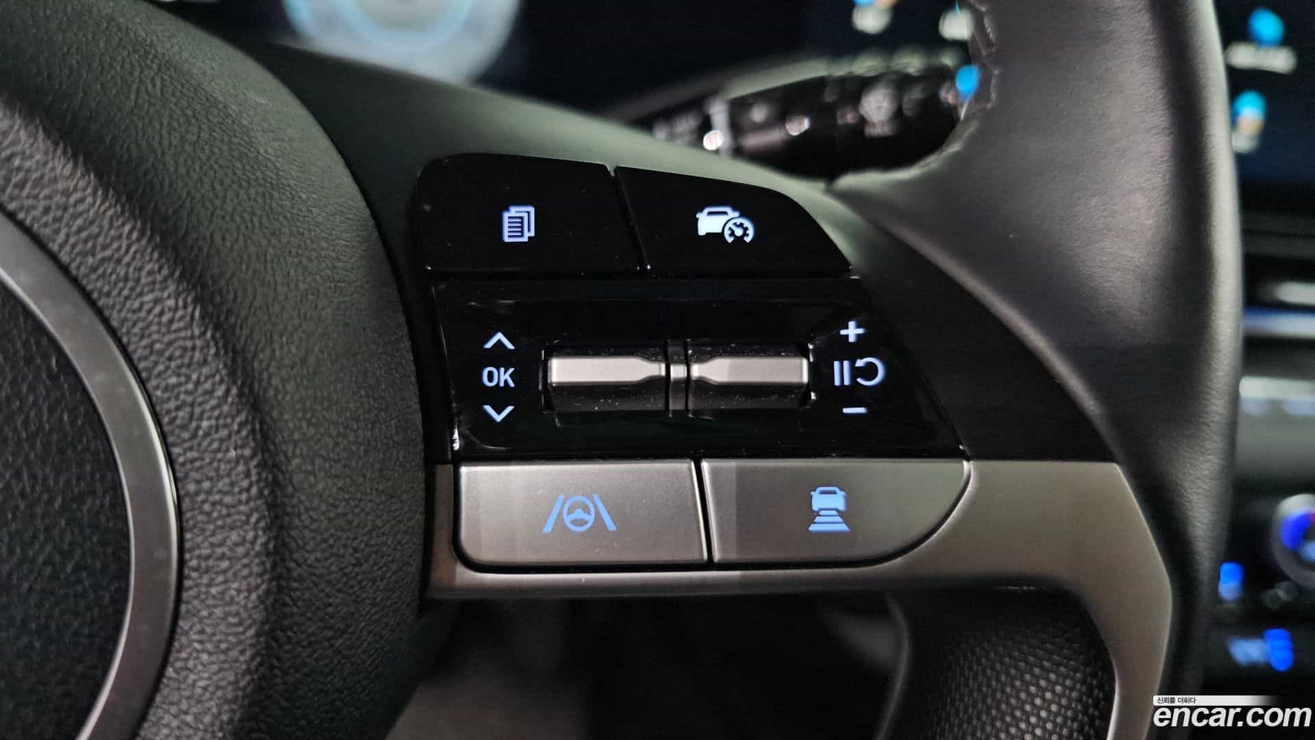 AVANTE Hyundai 2023.8-OPTION-045