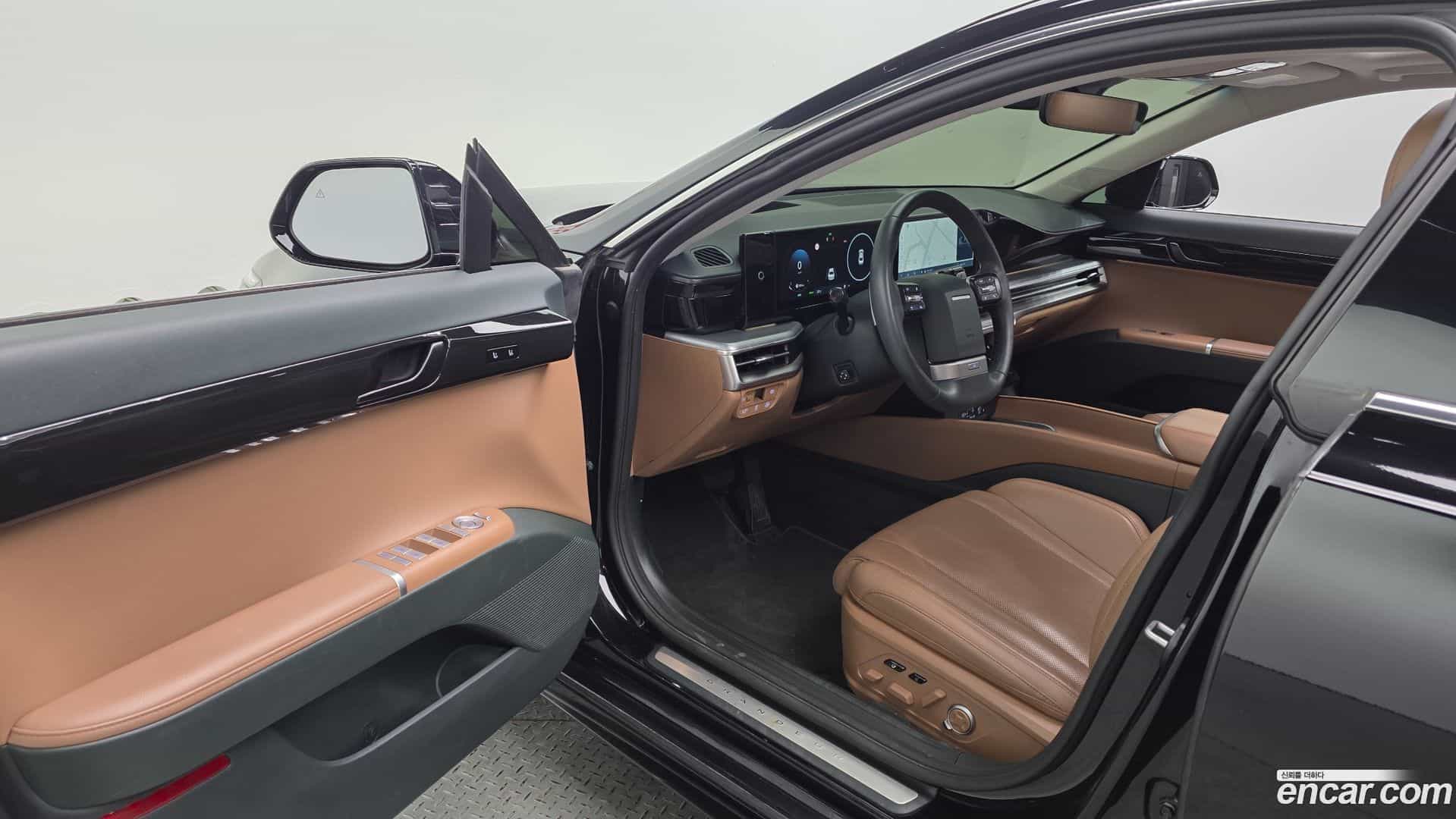 Grandeur Hyundai 2023.4-INNER-010