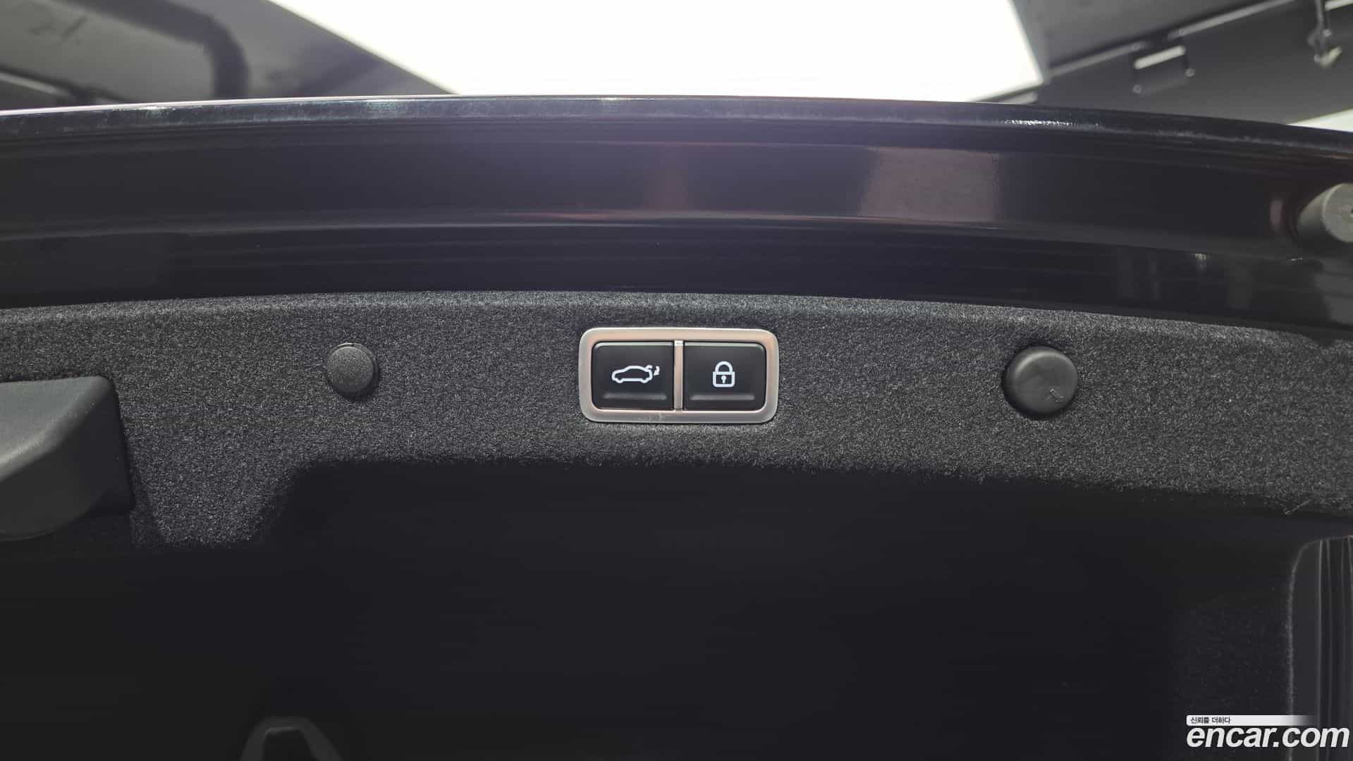 Grandeur Hyundai 2023.4-OPTION-021