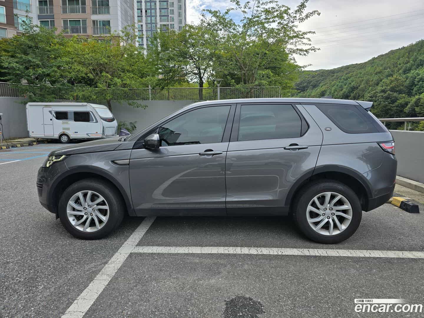 Discovery Sport Land Rover 2017.3-OUTER-004