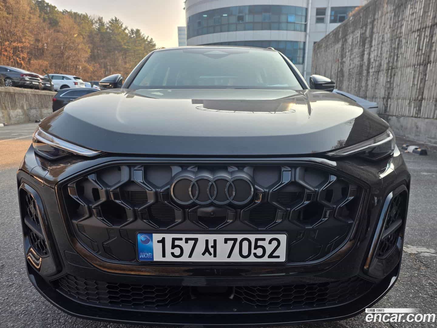 Q5 Audi 2025.11-OUTER-001