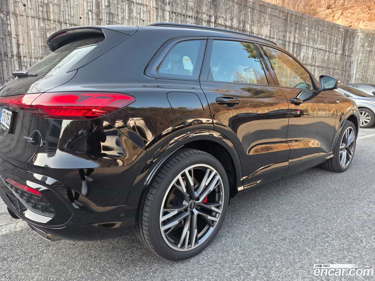 Q5 Audi 2025.11-OUTER-006