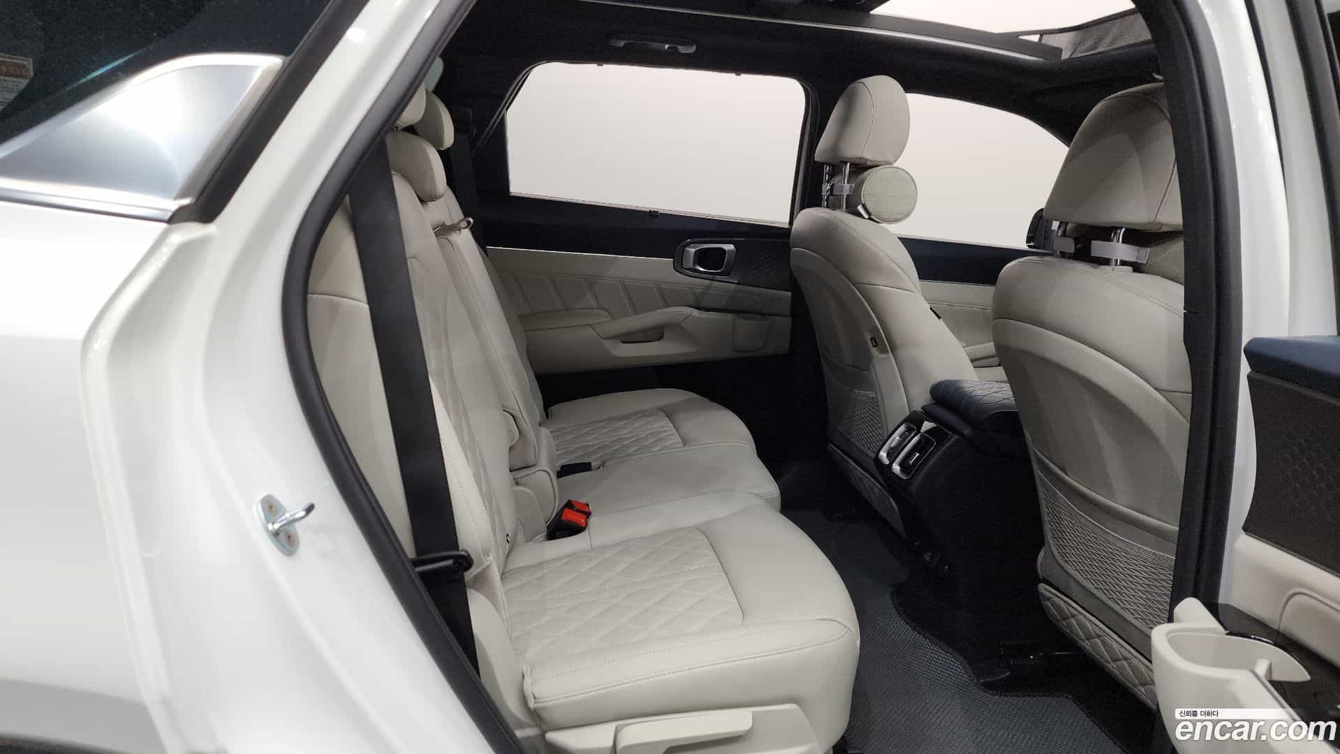Sorento Kia 2022.7-OPTION-015