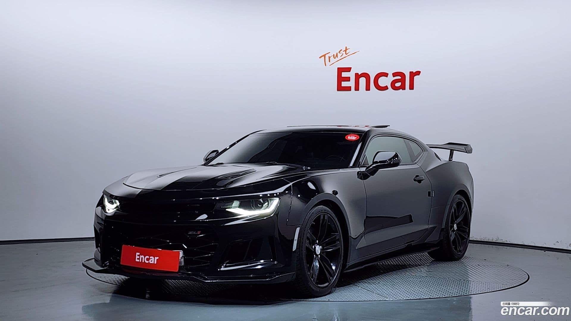 Main__Slider__Photo:Camaro Chevrolet 2017.9-0
