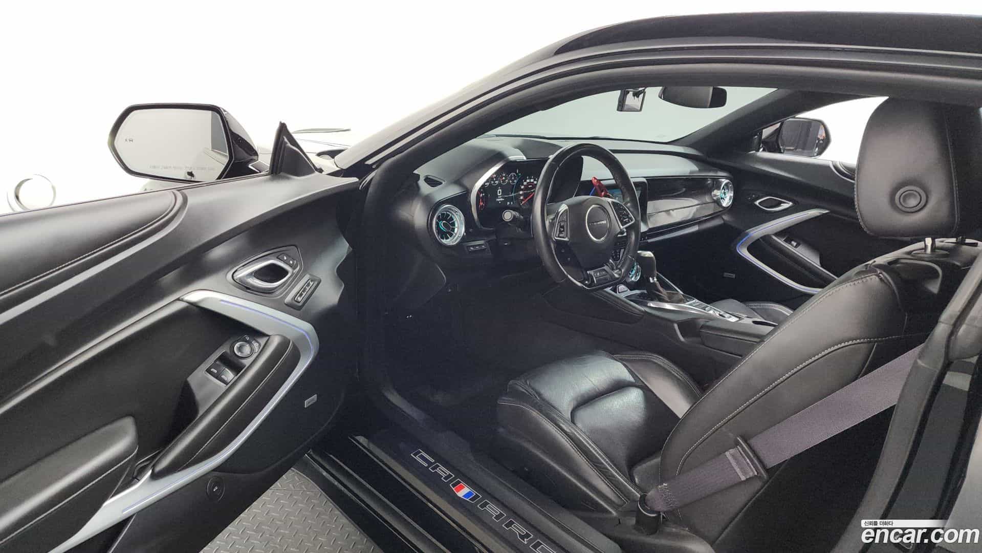 Camaro Chevrolet 2017.9-INNER-010