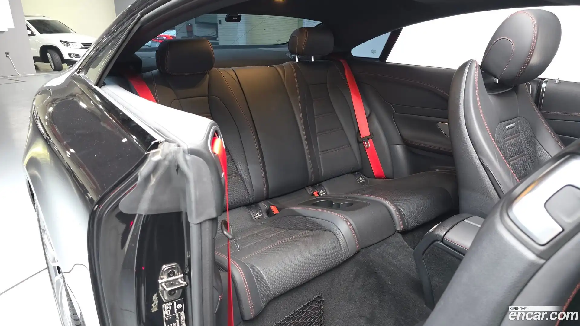 E-Class Mercedes-Benz 2020.11-OPTION-015