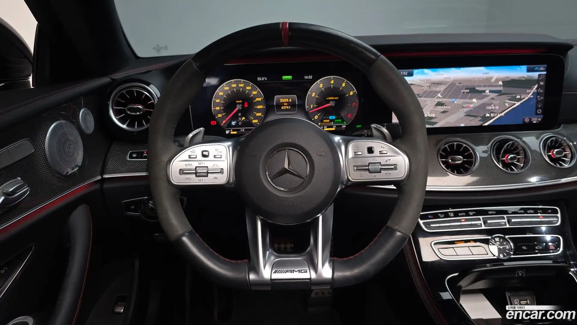 E-Class Mercedes-Benz 2020.11-OPTION-016