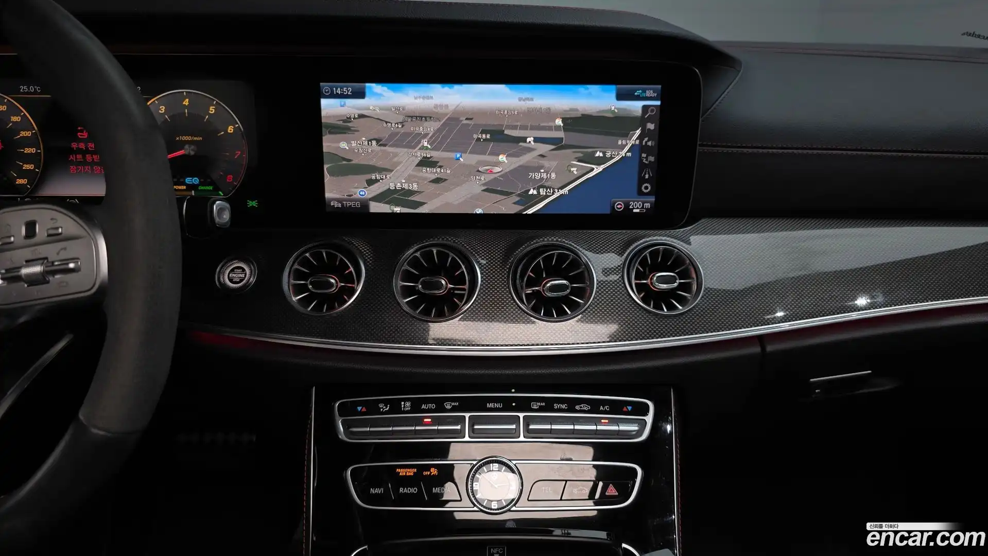 E-Class Mercedes-Benz 2020.11-OPTION-017