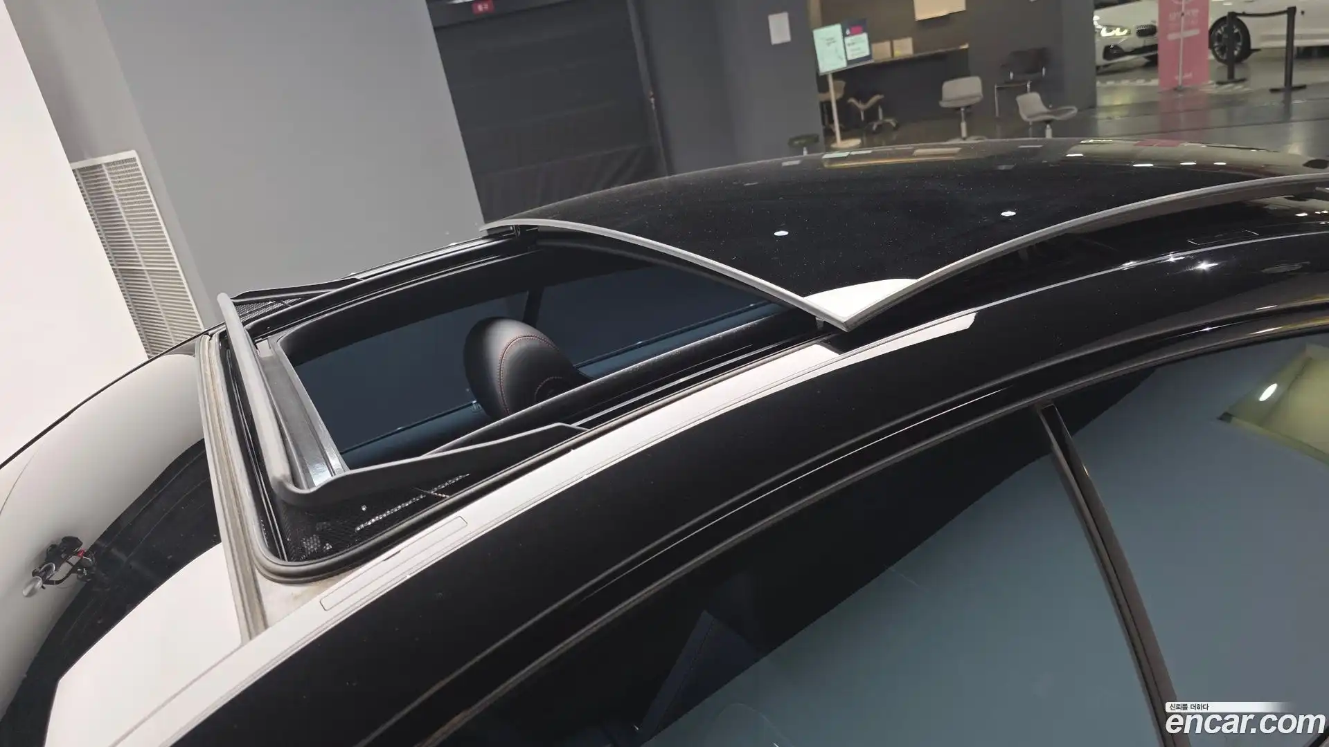 E-Class Mercedes-Benz 2020.11-OPTION-019