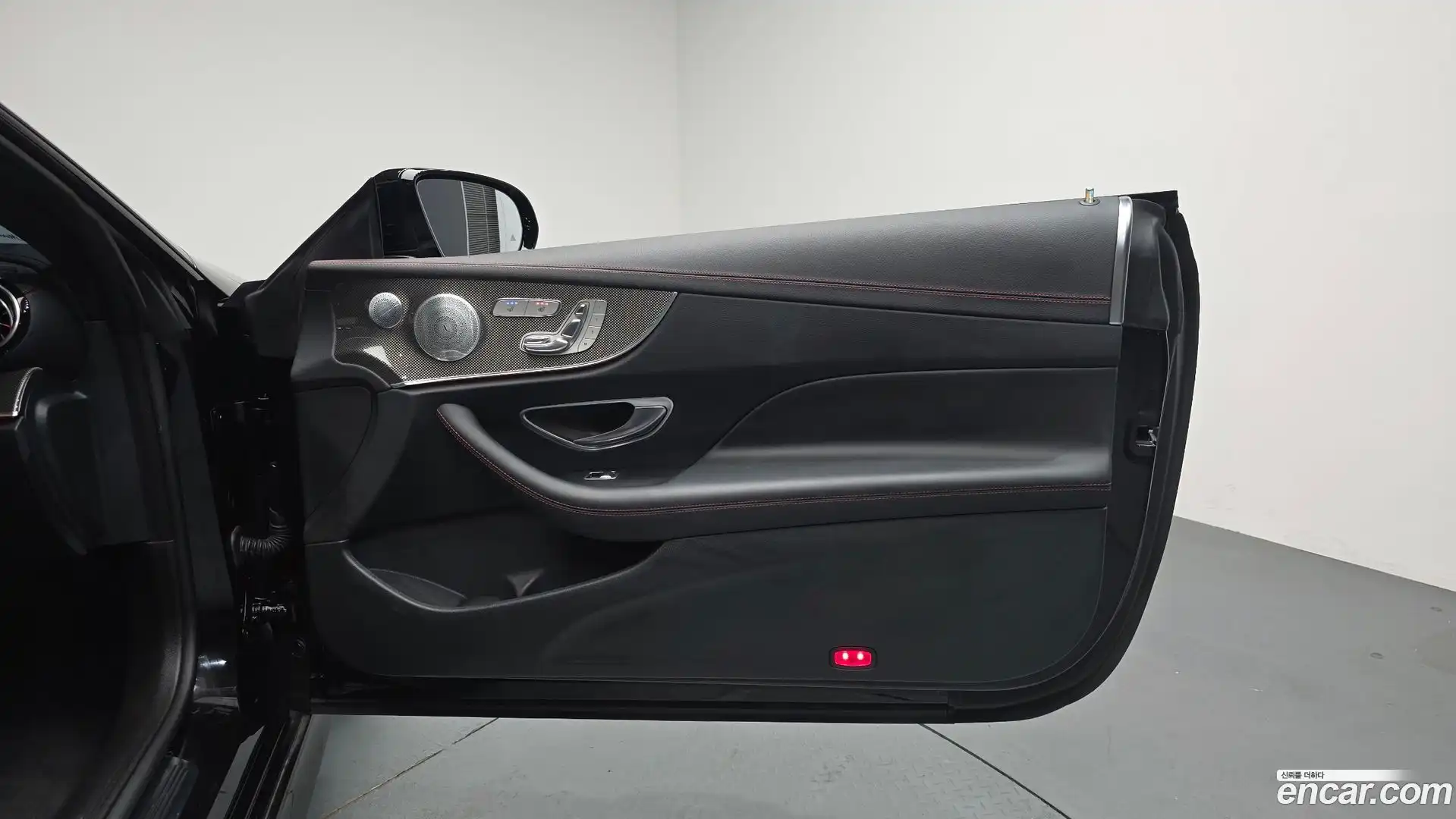 E-Class Mercedes-Benz 2020.11-INNER-035