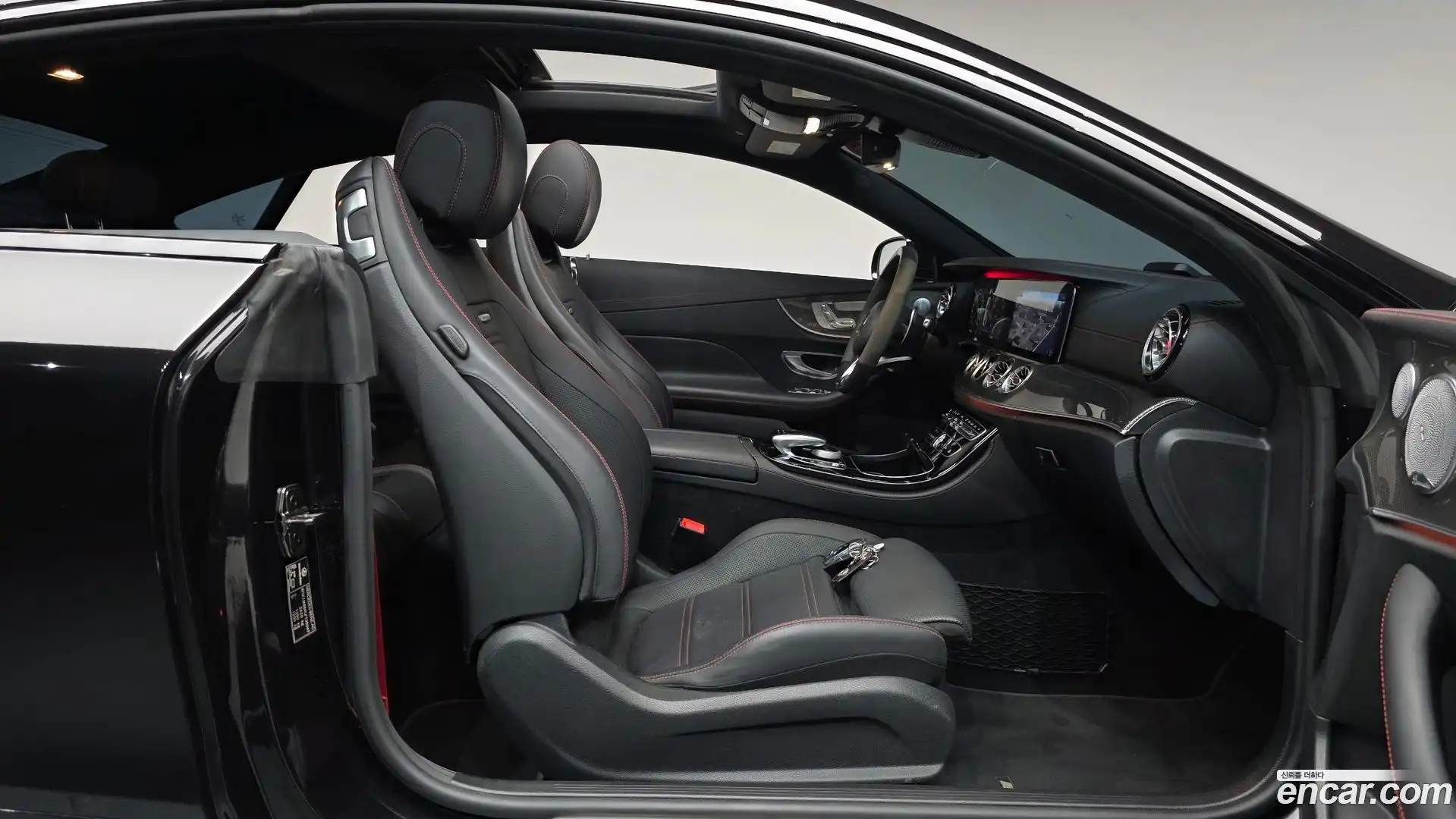 E-Class Mercedes-Benz 2020.11-INNER-036