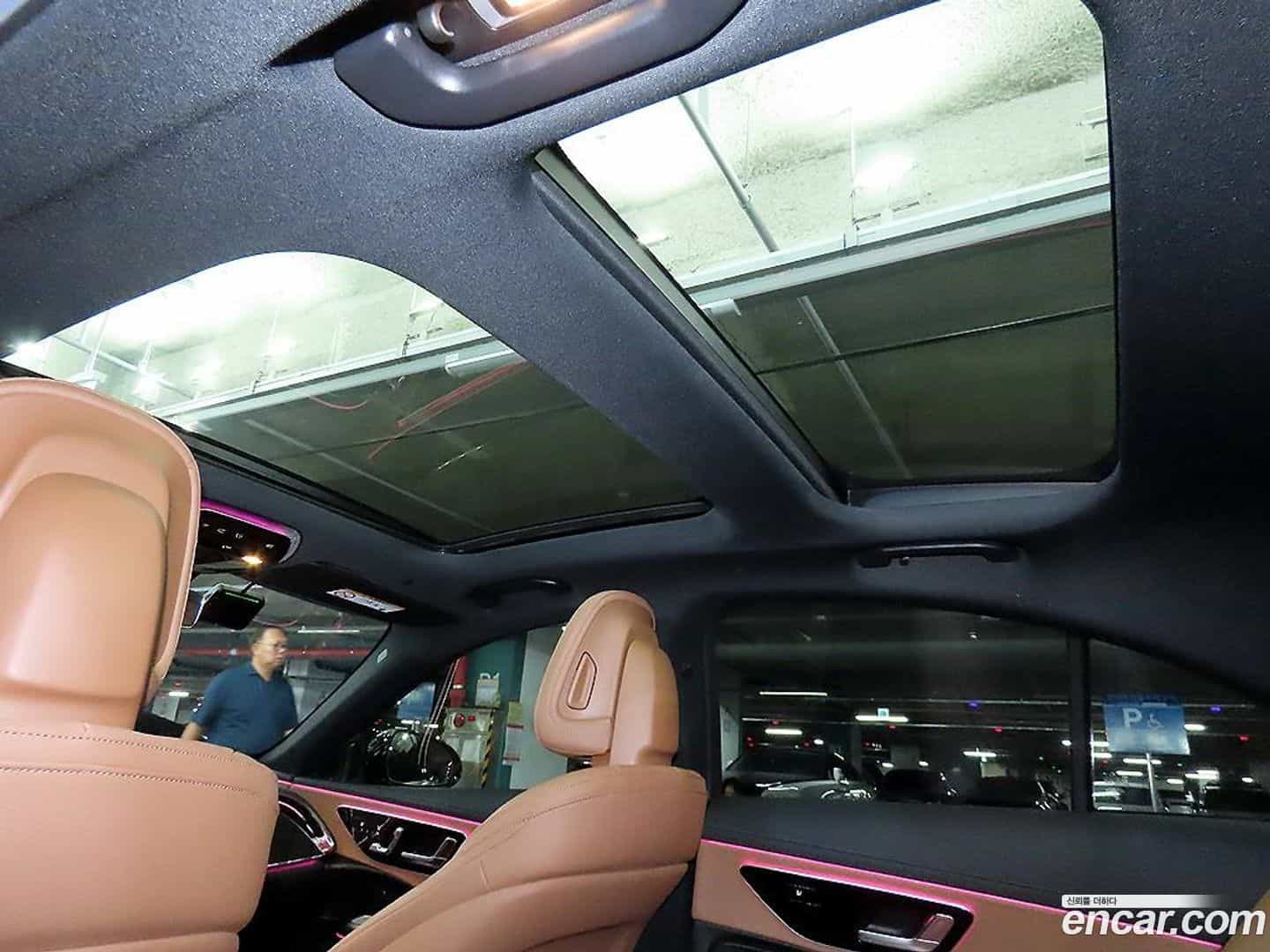 E-Class Mercedes-Benz 2025.9-OPTION-019