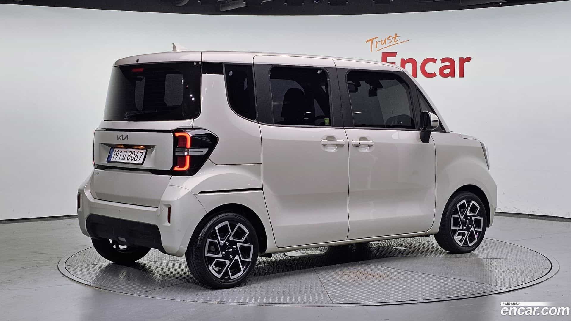 RAY Kia 2022.9-OUTER-002