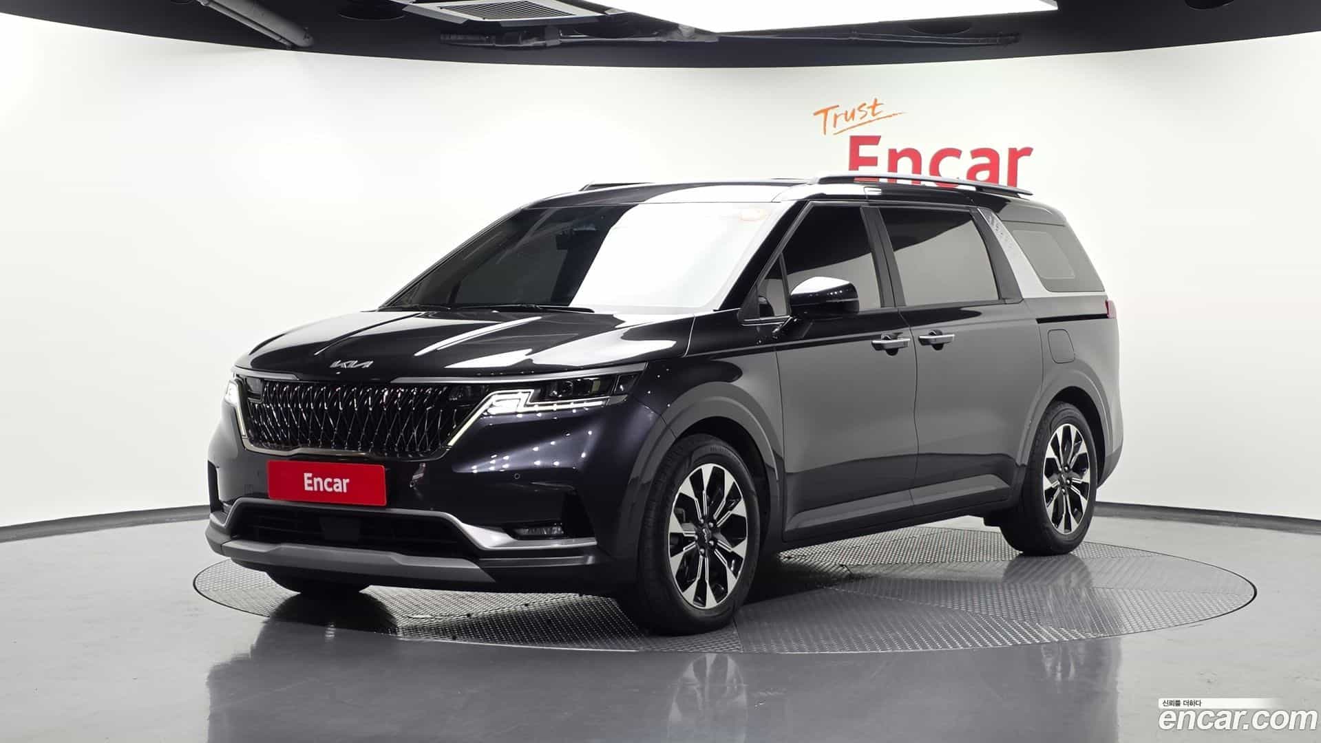Canival Kia 2023.0-OUTER-001