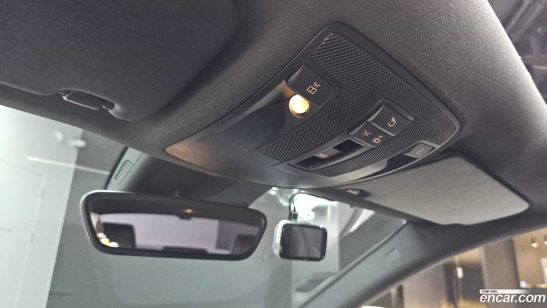 CLA-Class Mercedes-Benz 2016.5-OPTION-022
