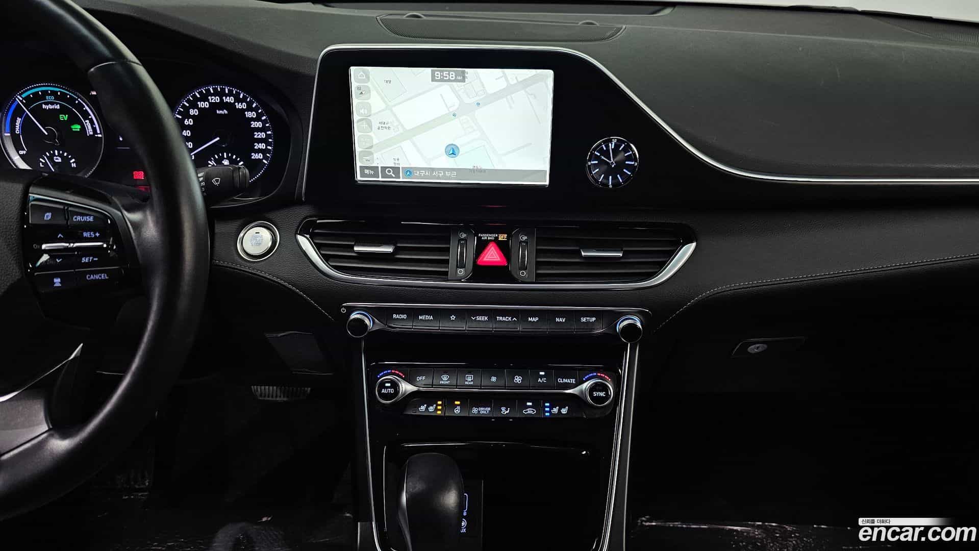 Grandeur Hyundai 2018.3-OPTION-017