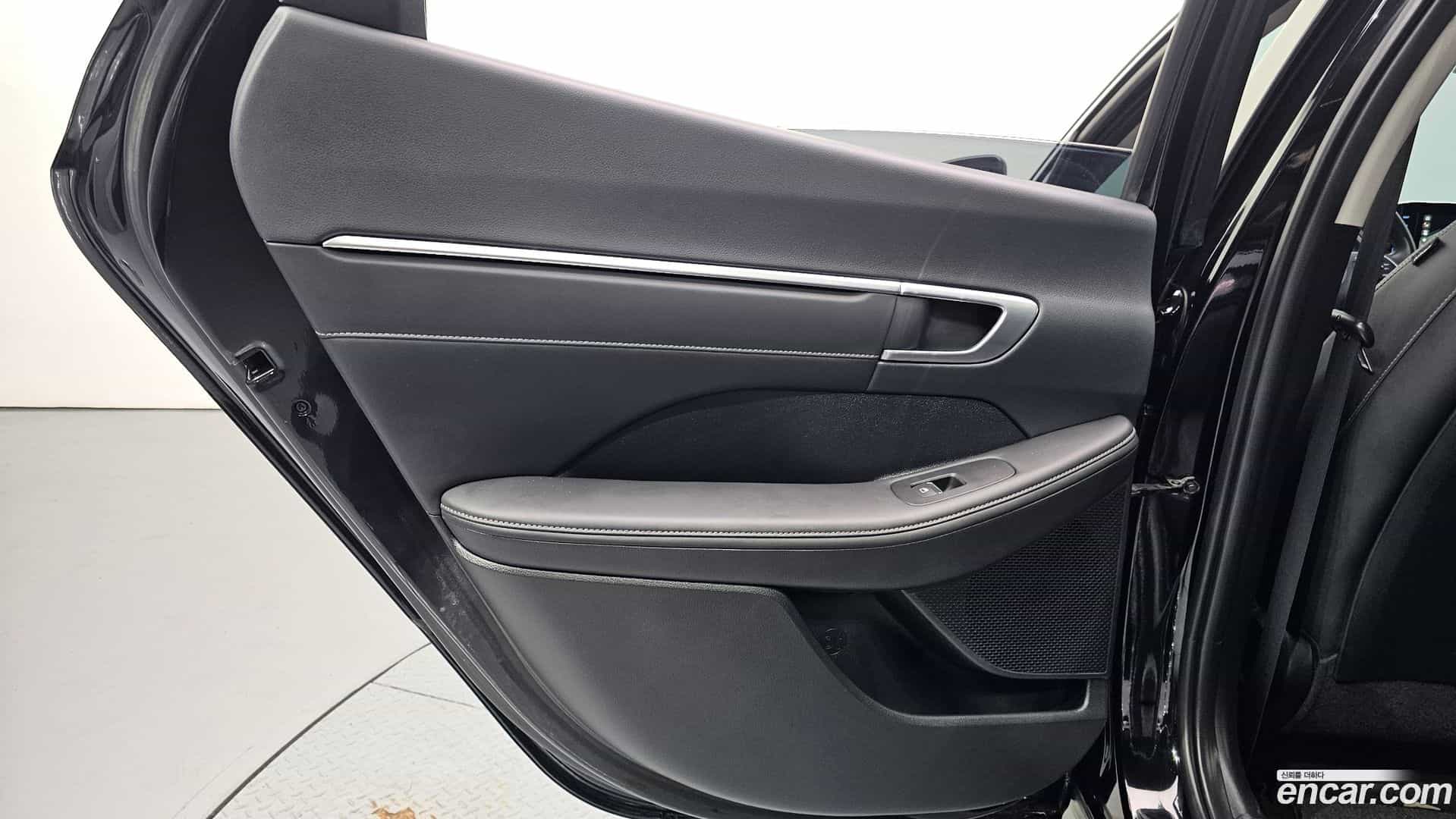 Sonata Hyundai 2022.2-INNER-035