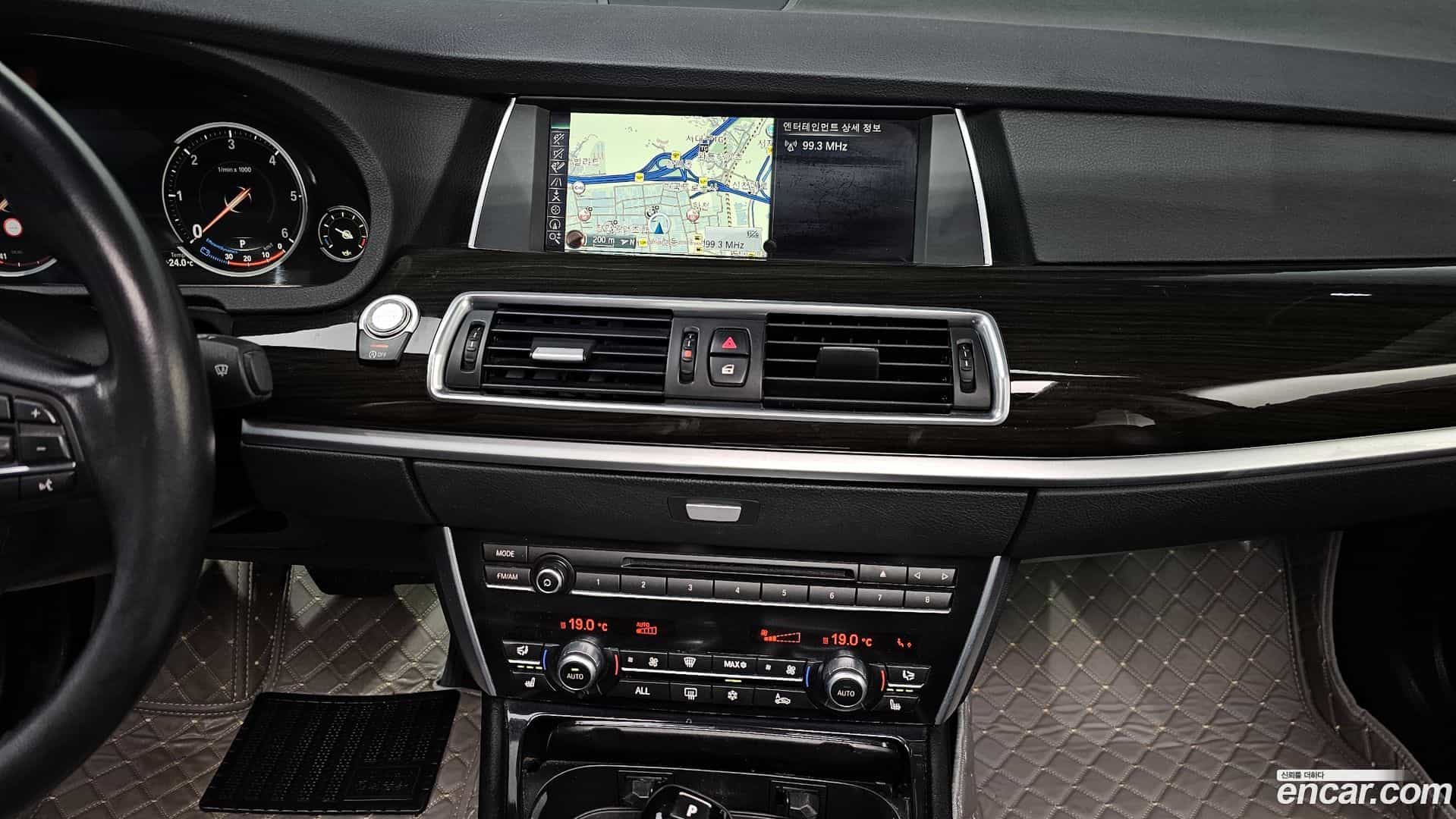Gran Turismo BMW 2015.3-OPTION-017