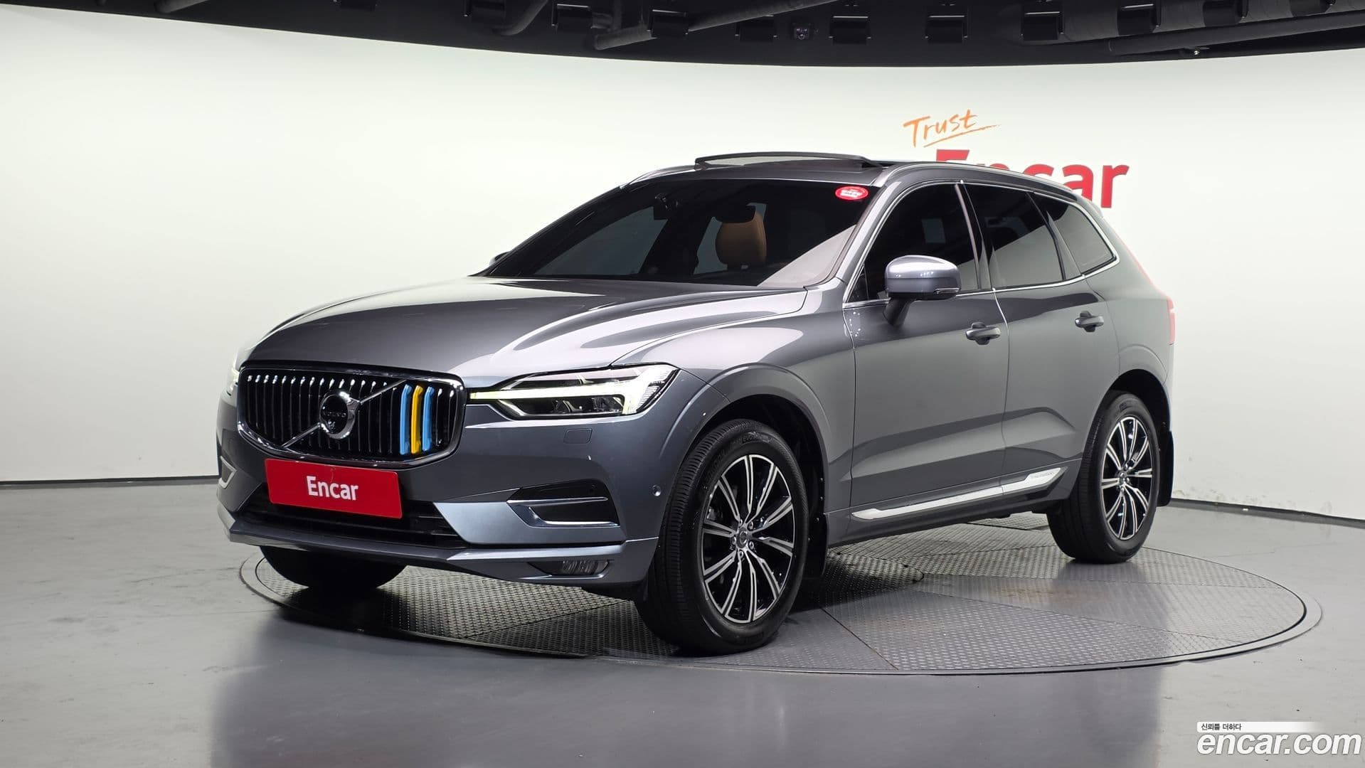Main__Slider__Photo:XC60 Volvo 2018.0-0