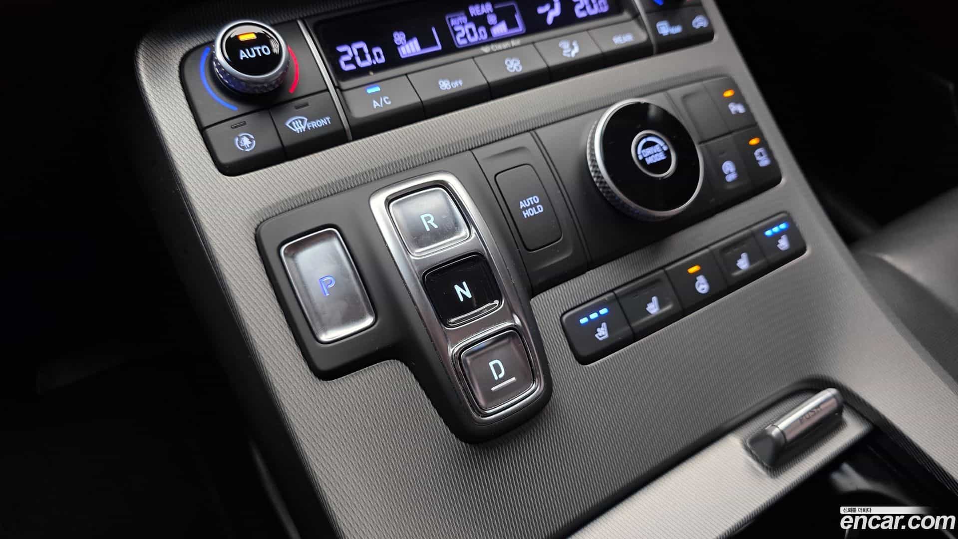 Palisade Hyundai 2021.1-INNER-009