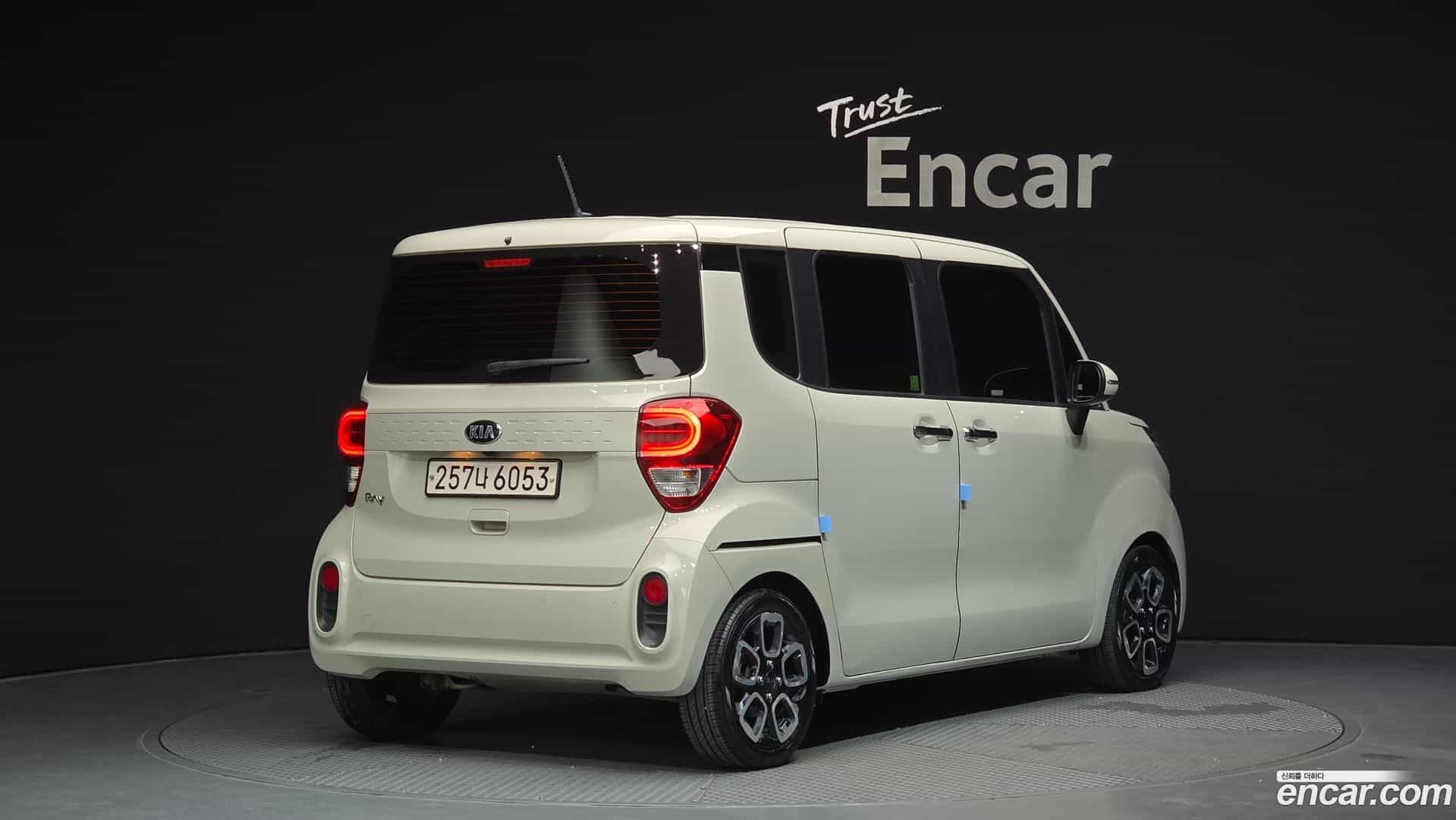 RAY Kia 2018.6-OUTER-002
