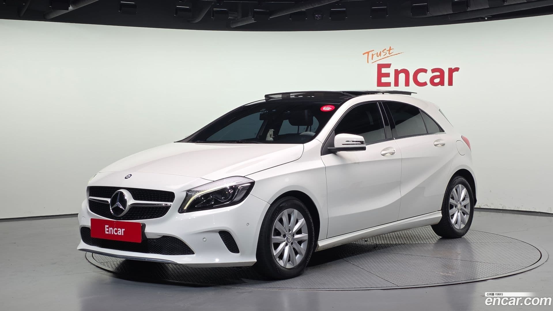 Main__Slider__Photo:A-Class Mercedes-Benz 2016.1-0