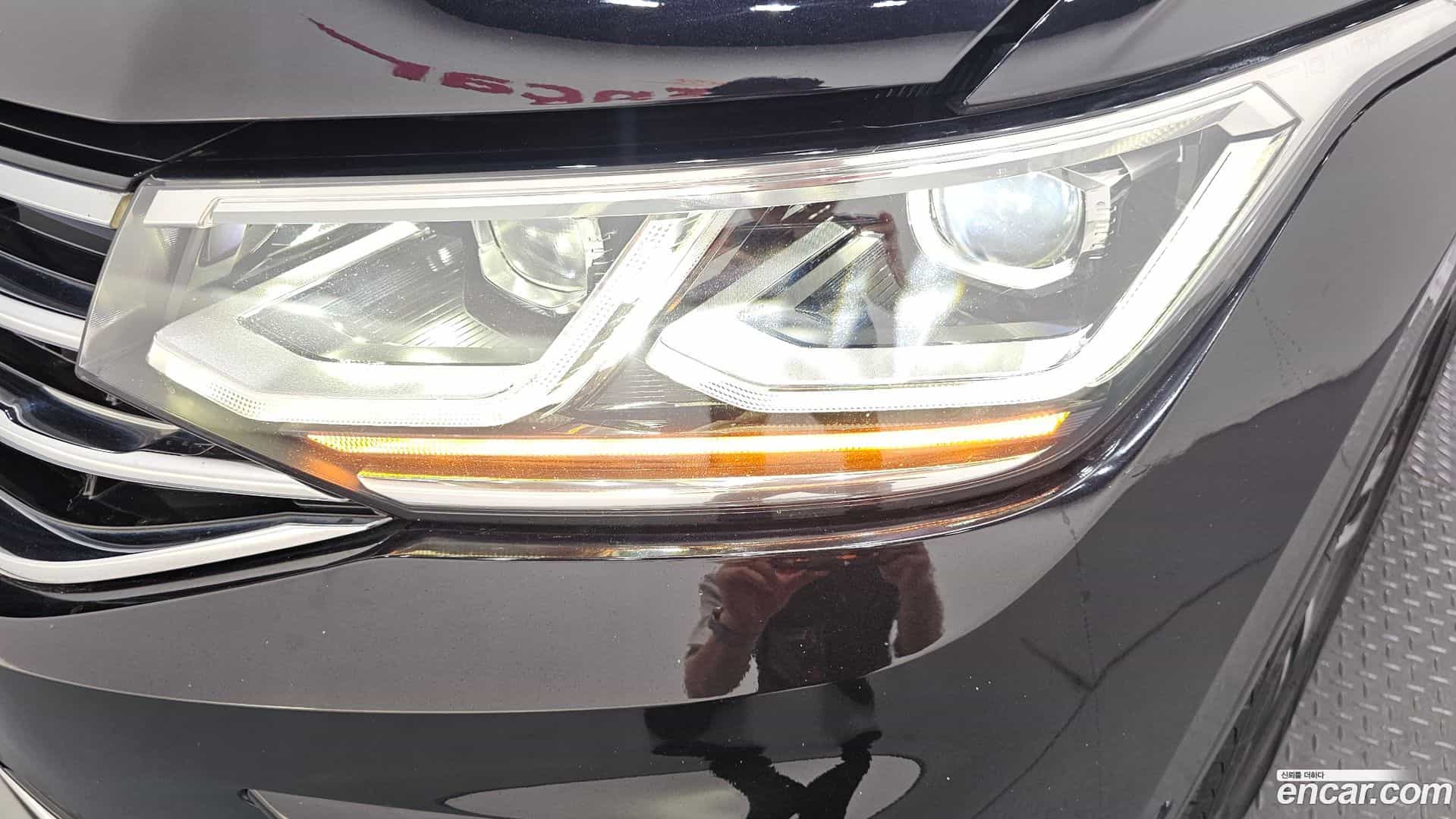 Tiguan Volkswagen 2022.10-OUTER-032