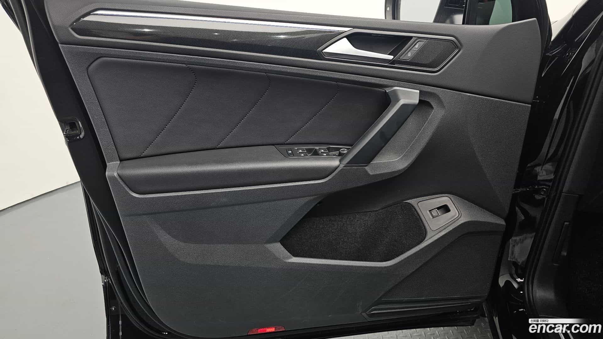 Tiguan Volkswagen 2022.10-INNER-034