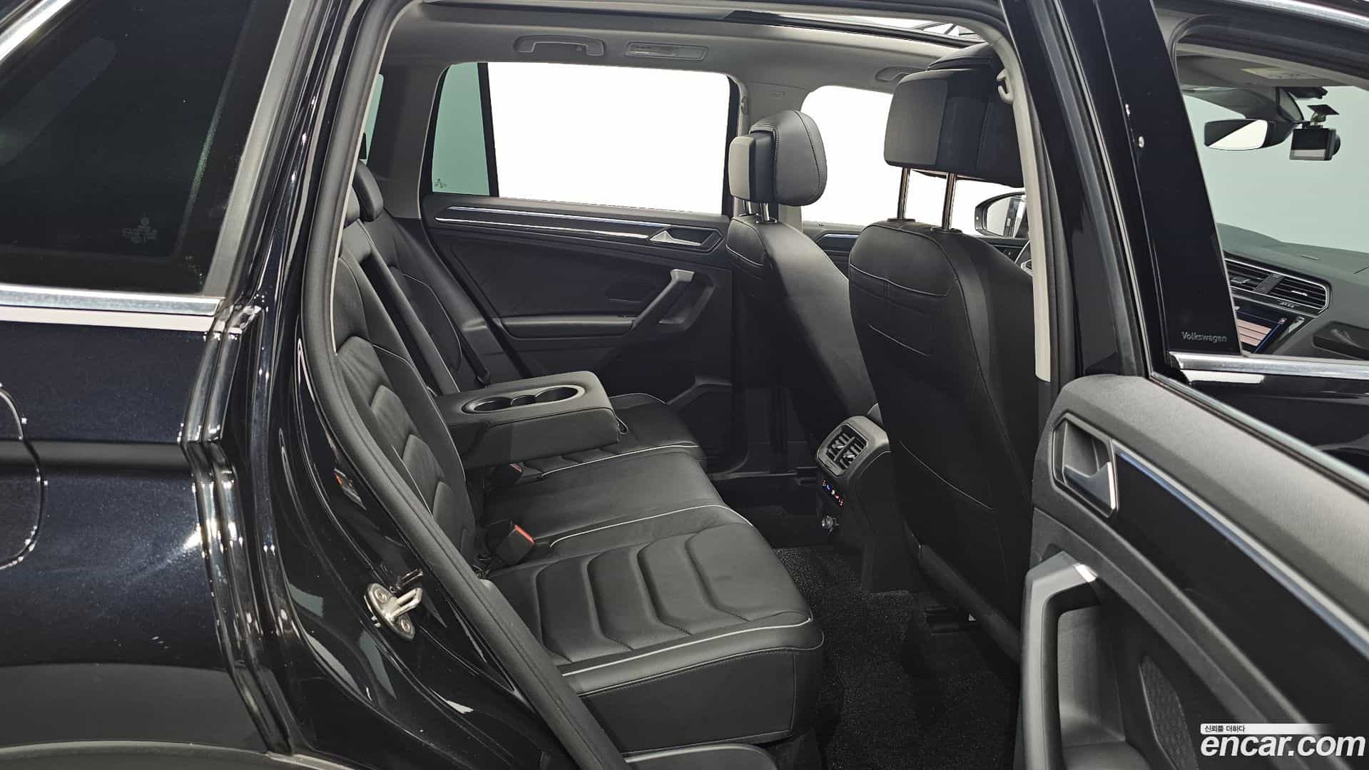 Tiguan Volkswagen 2022.10-INNER-036