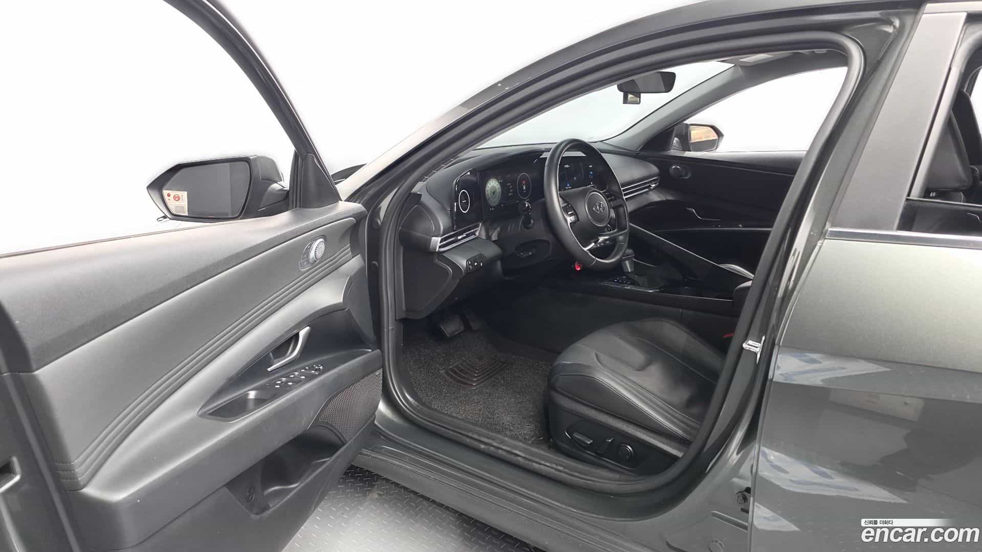AVANTE Hyundai 2020.5-INNER-010
