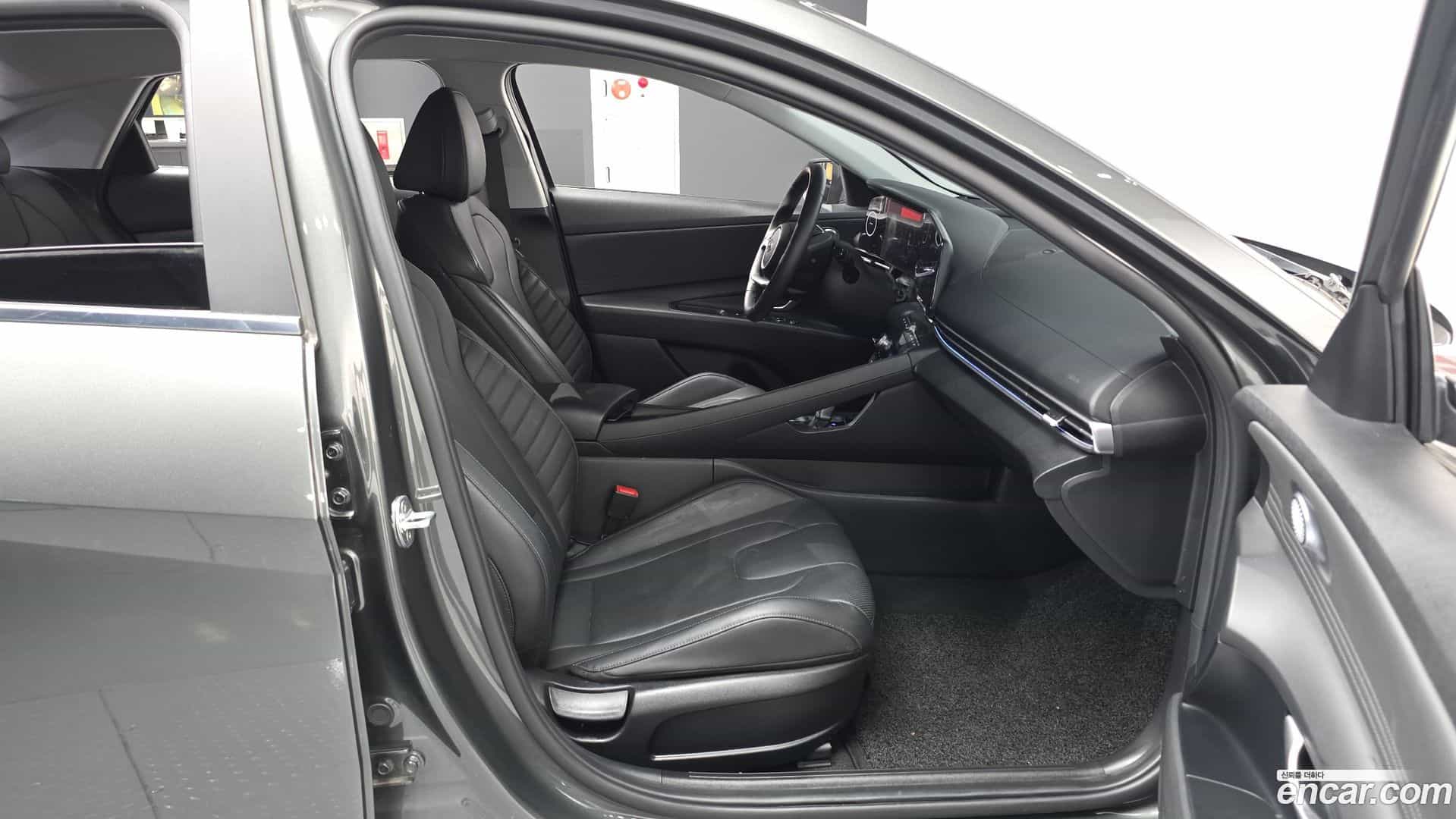 AVANTE Hyundai 2020.5-OPTION-015