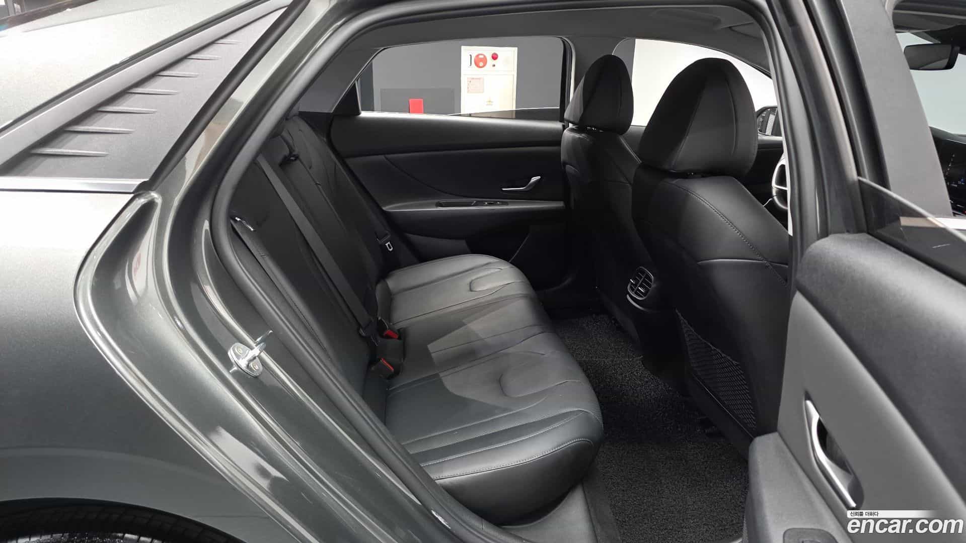 AVANTE Hyundai 2020.5-OPTION-016