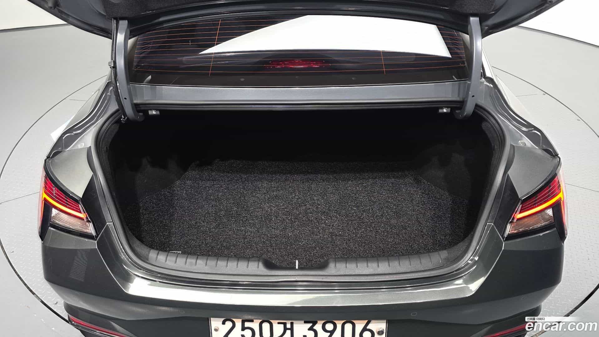 AVANTE Hyundai 2020.5-OPTION-024
