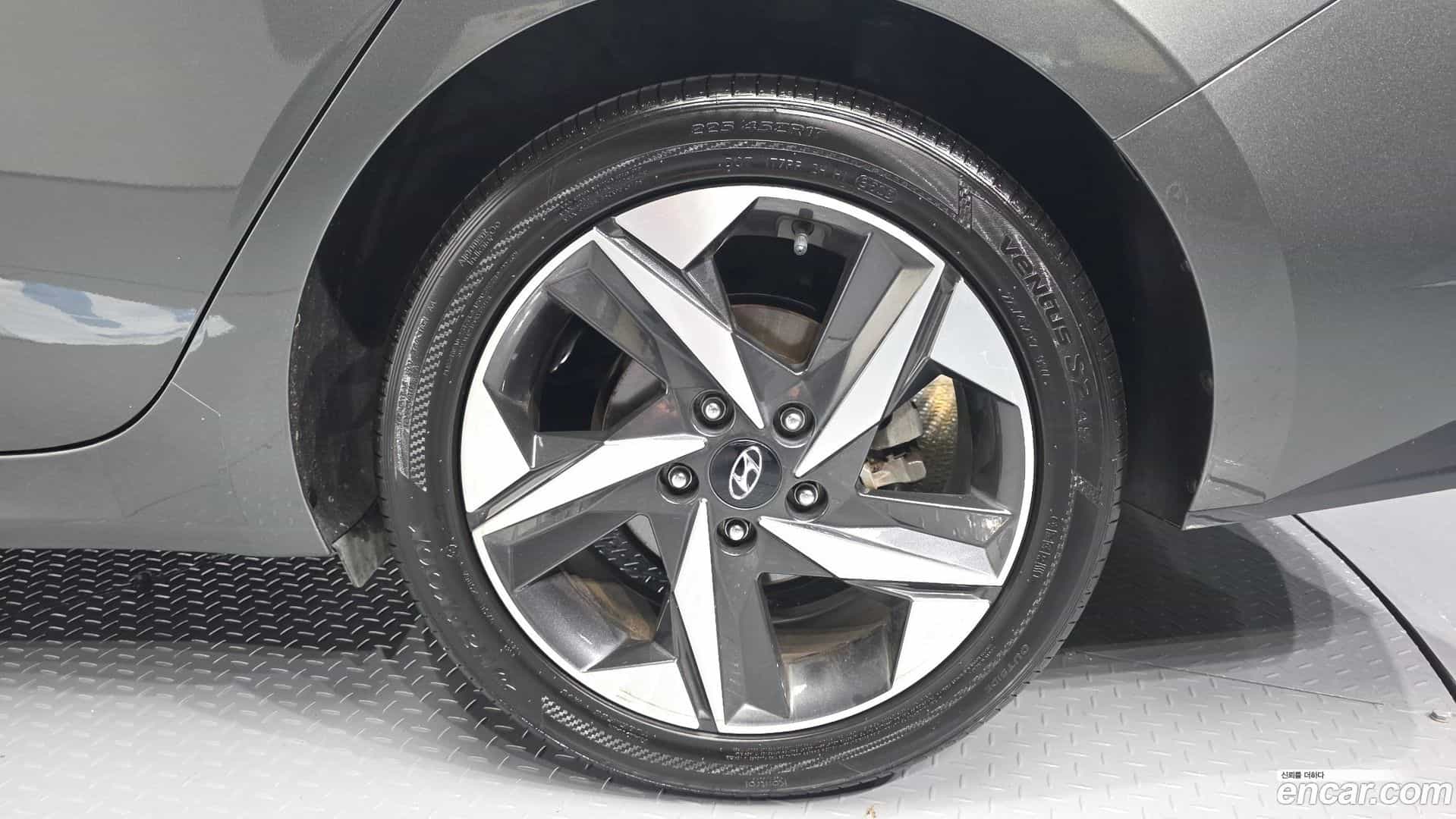 AVANTE Hyundai 2020.5-OUTER-031