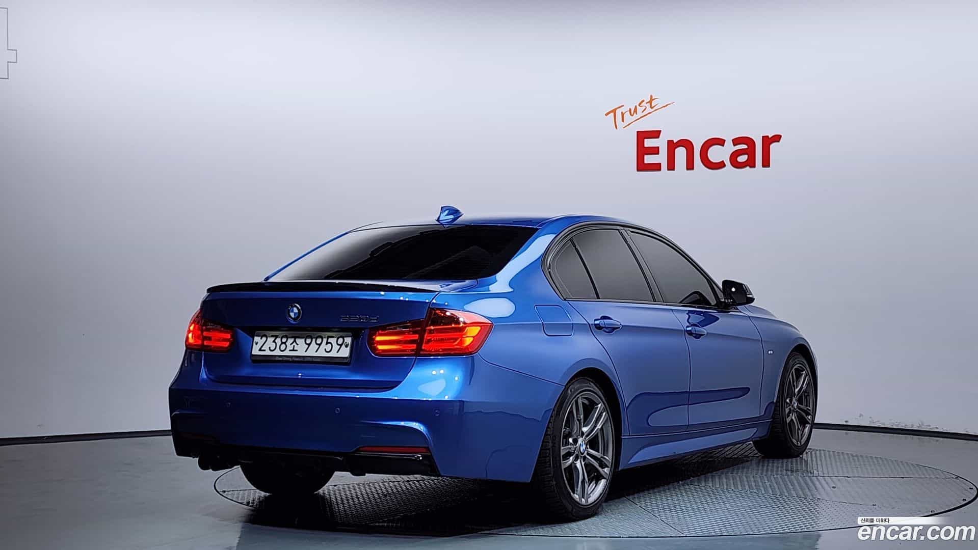 3-Series BMW 2015.6-OUTER-002