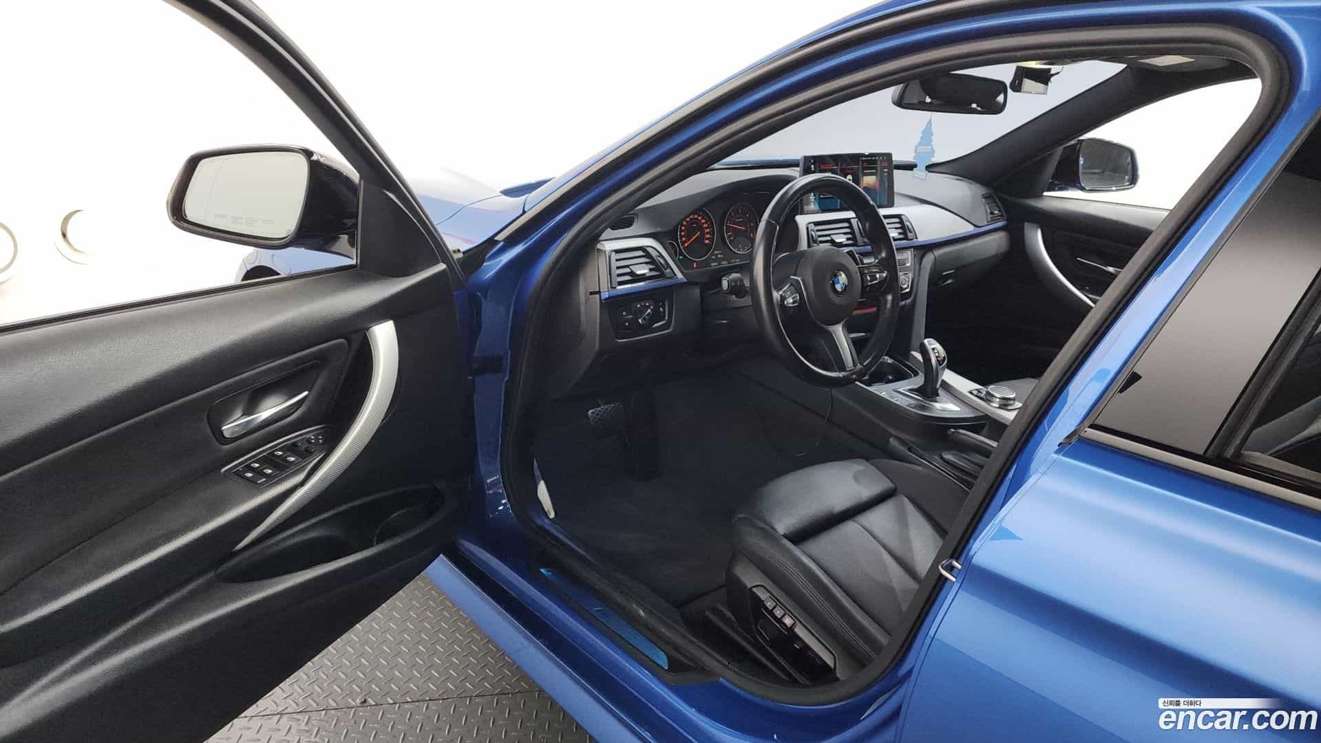3-Series BMW 2015.6-INNER-010