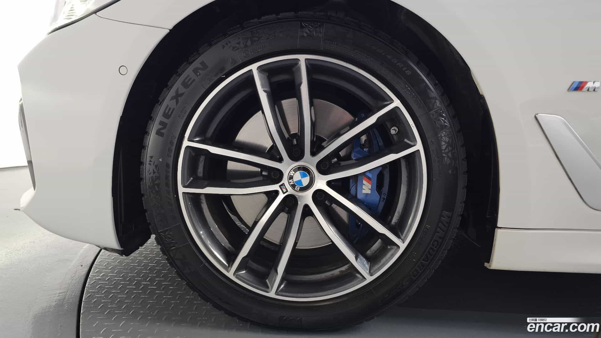 5-Series BMW 2021.4-OUTER-005