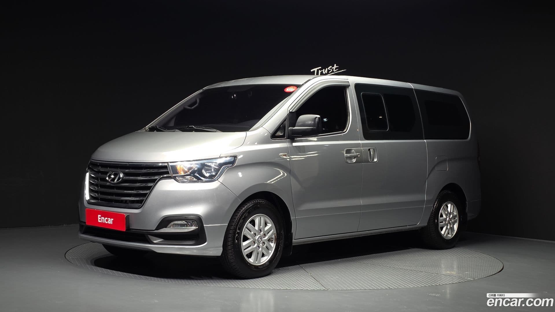Main__Slider__Photo:Starex Hyundai 2019.1-0