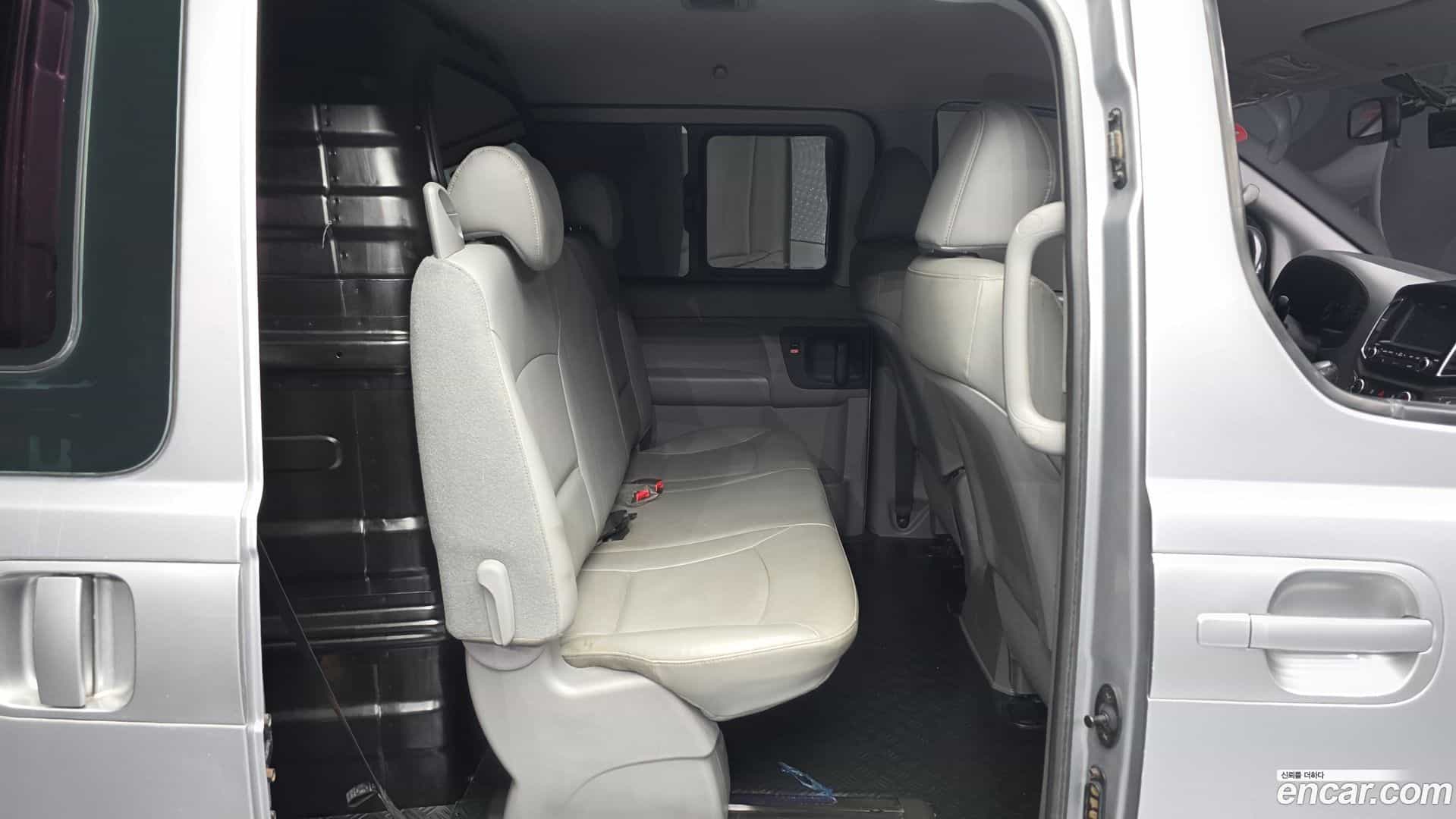 Starex Hyundai 2019.1-OPTION-016