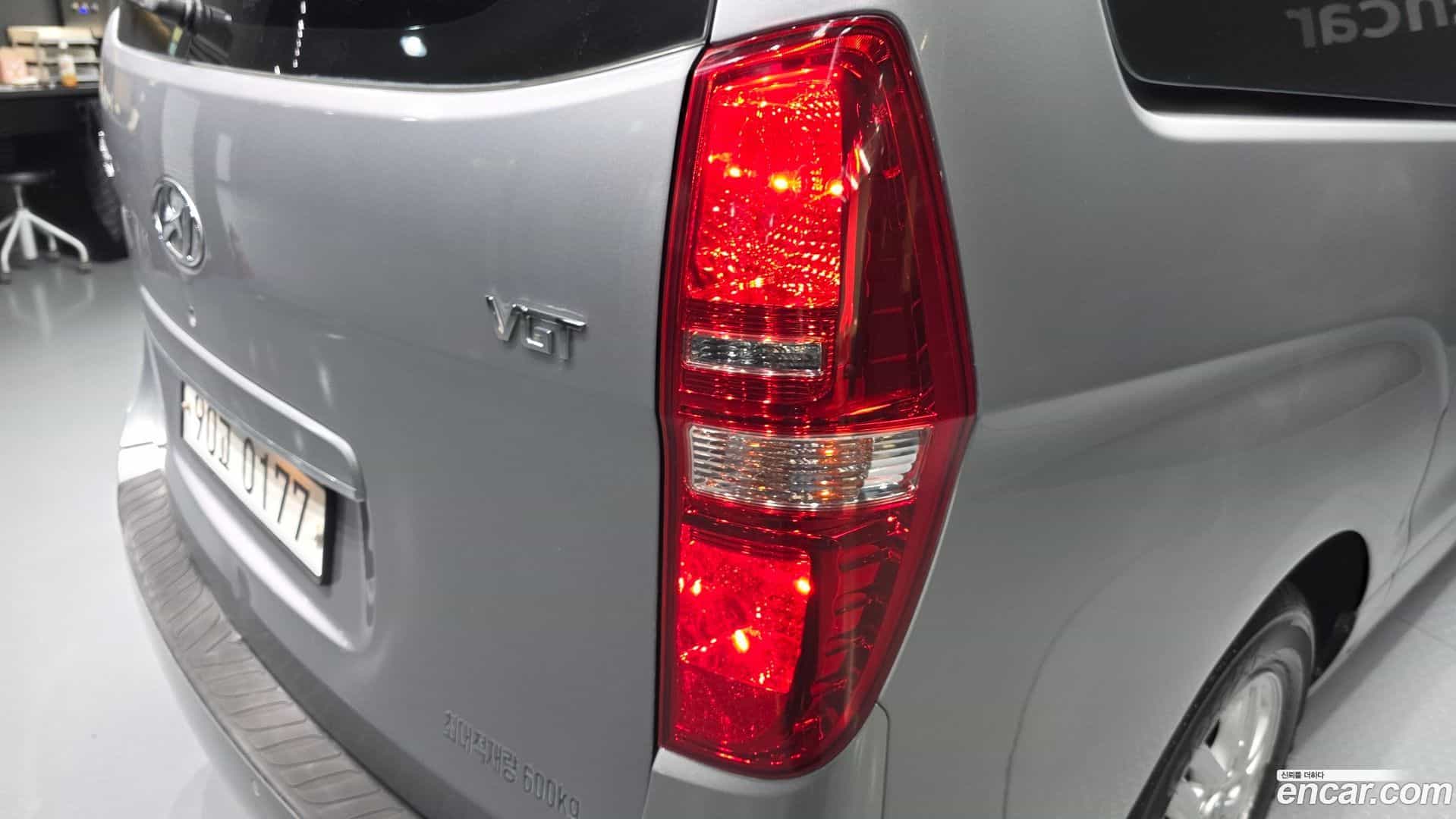 Starex Hyundai 2019.1-OUTER-033
