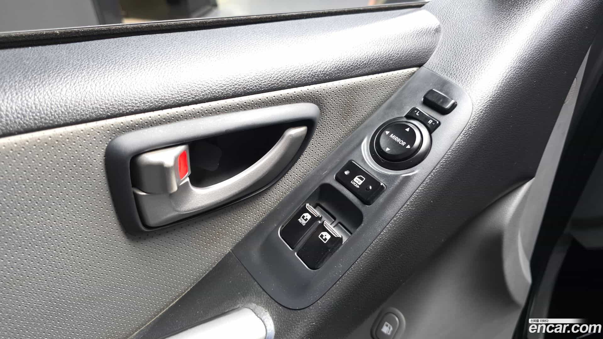 Starex Hyundai 2019.1-OPTION-042